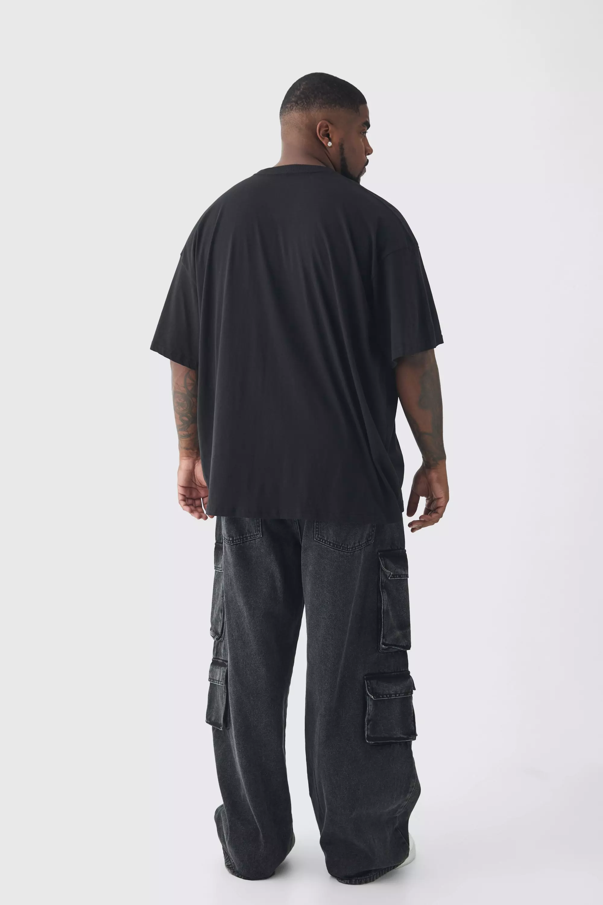 Black Plus Oversized Tupac License Print T-Shirt alternative image