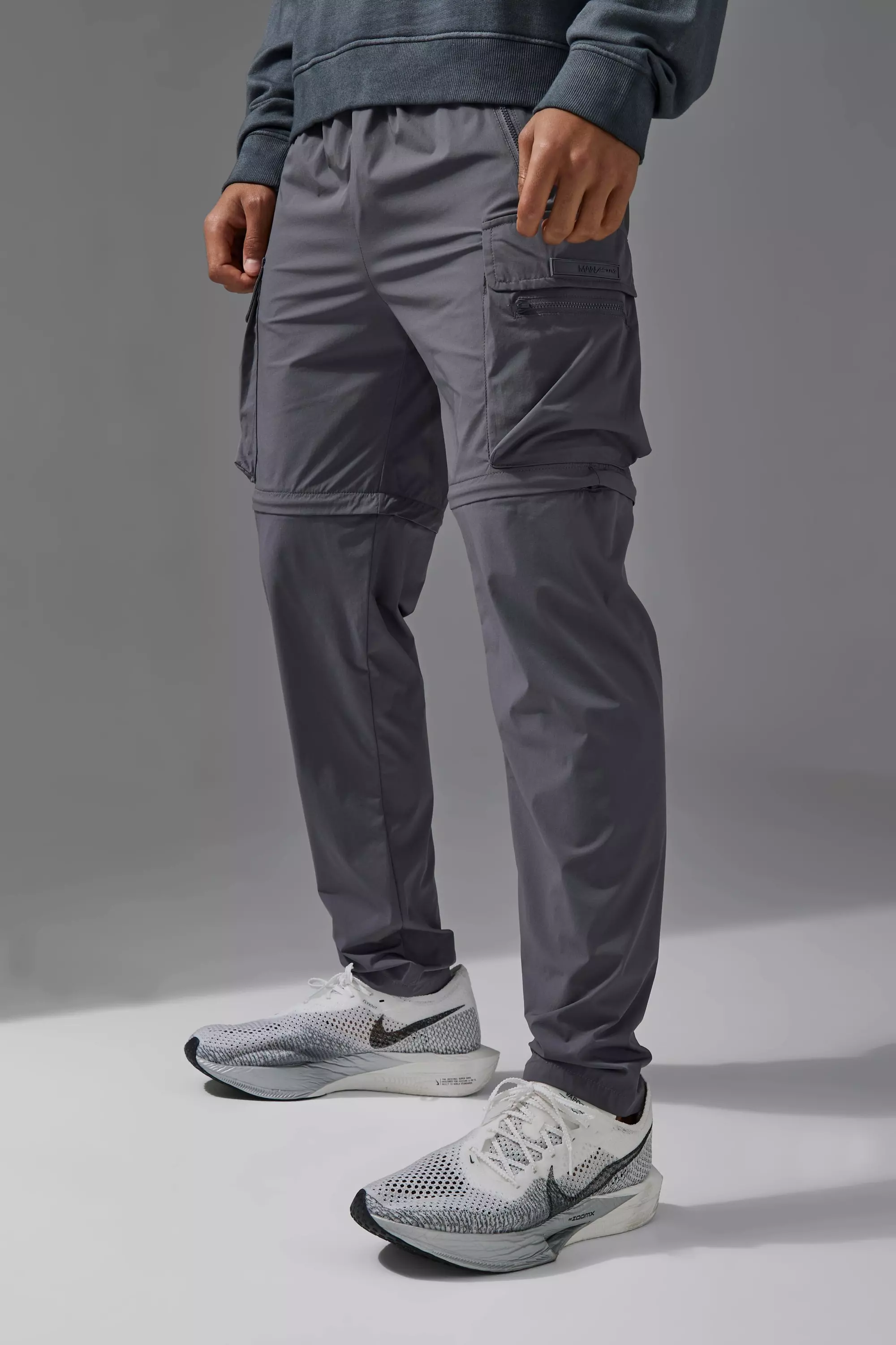 Man Active Cargo Zip Off Tapered Sweatpants Charcoal