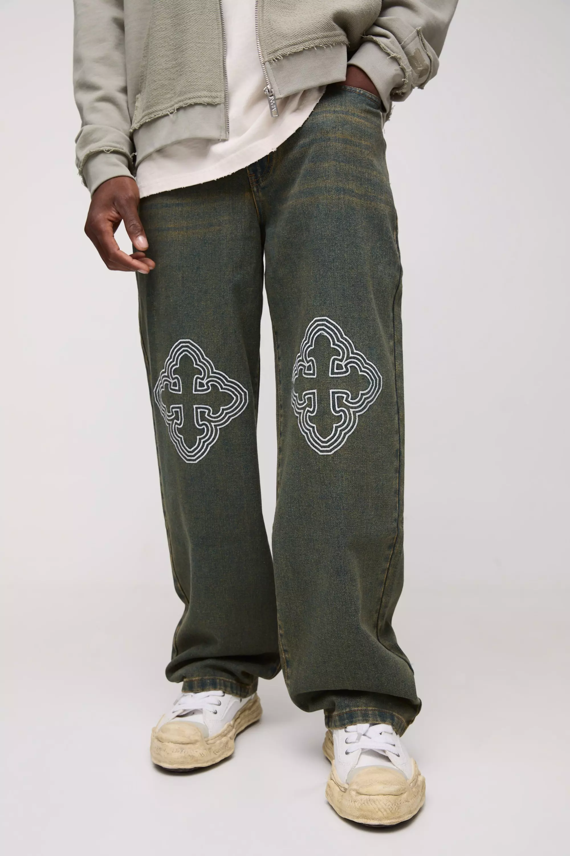 Antique blue Relaxed Fit Cross Embroidered Jeans alternative image