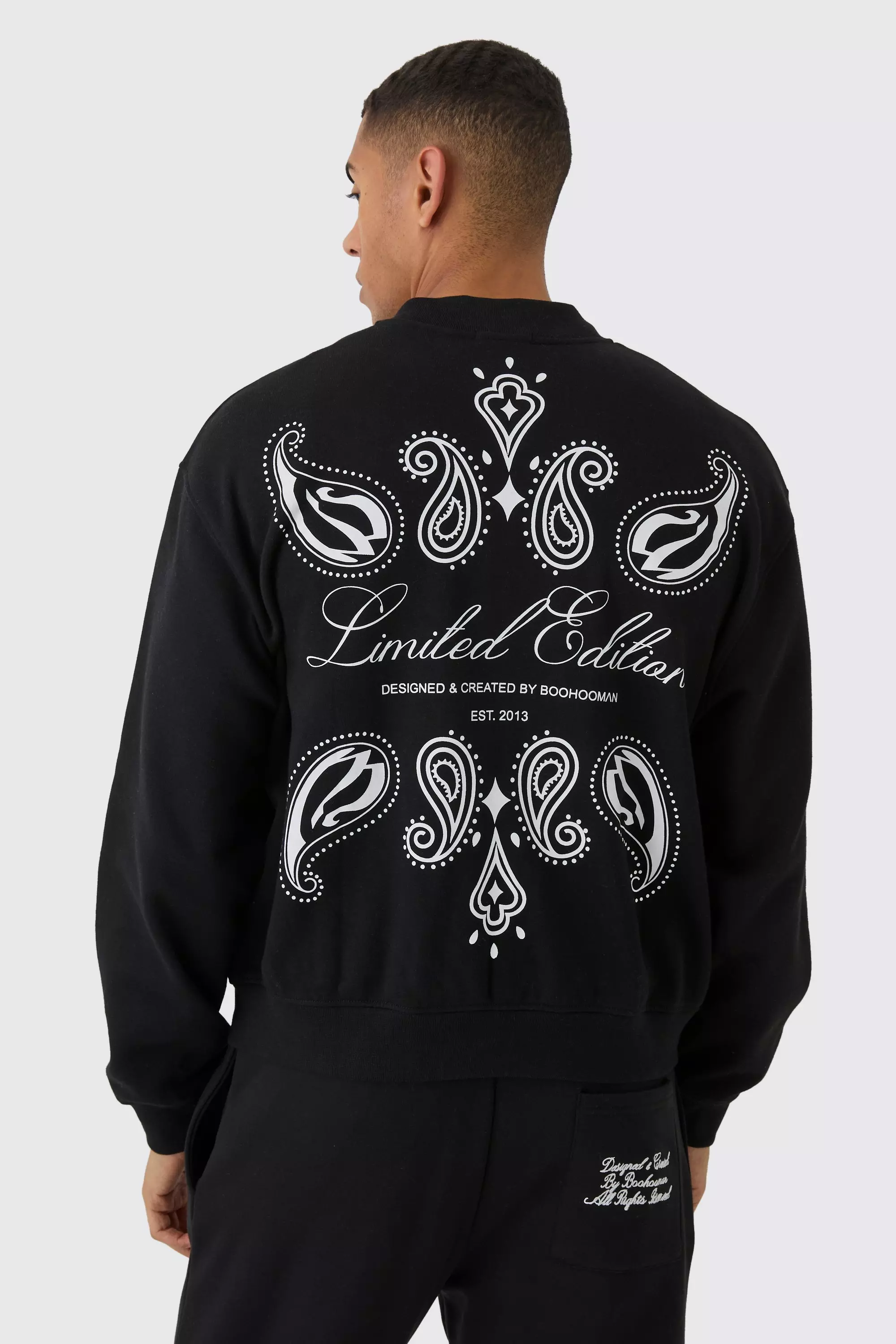 Kastige Oversize Bomberjacke mit Paisley-Print, Black alternatives Bild