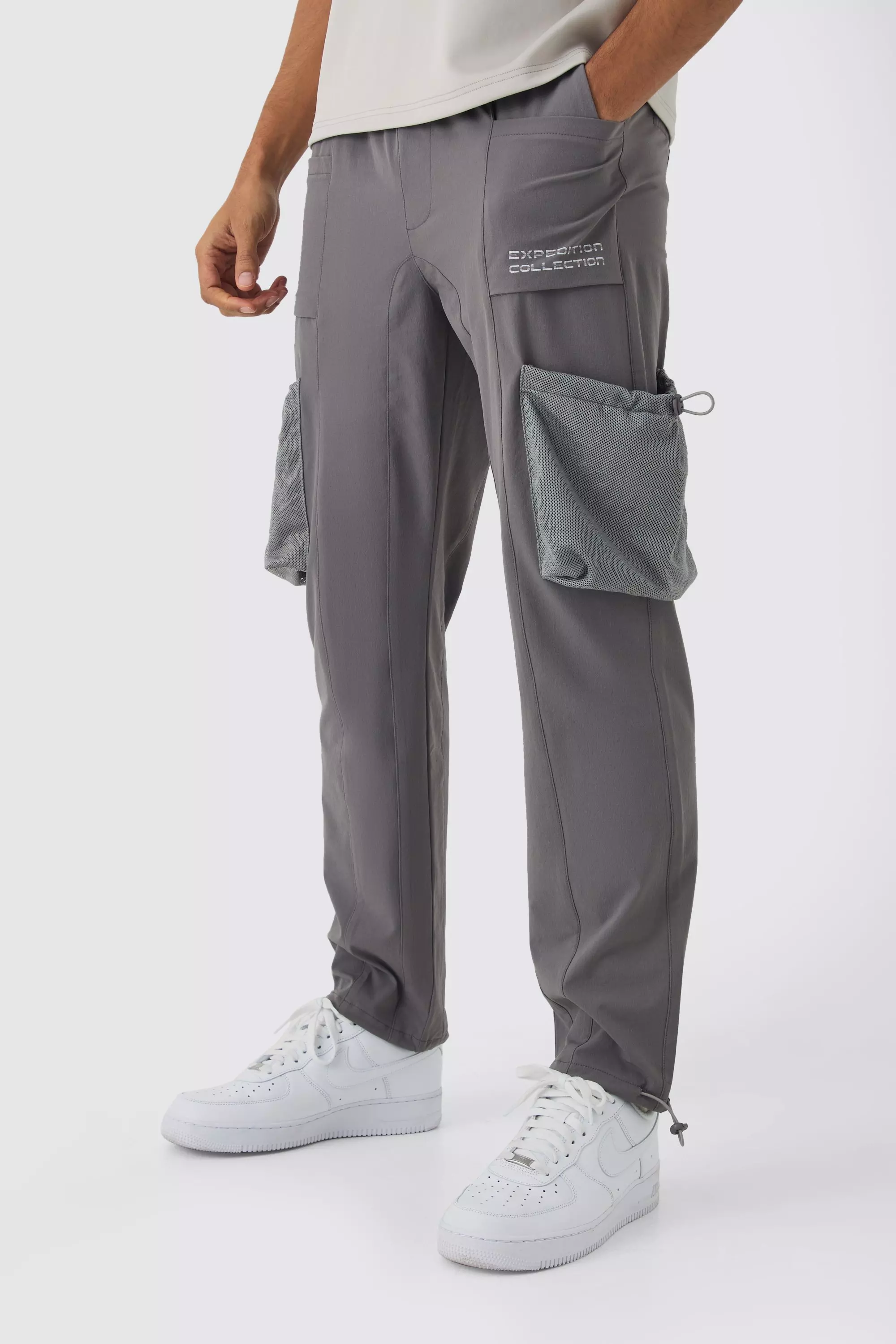 Tapered cargo sweatpants store