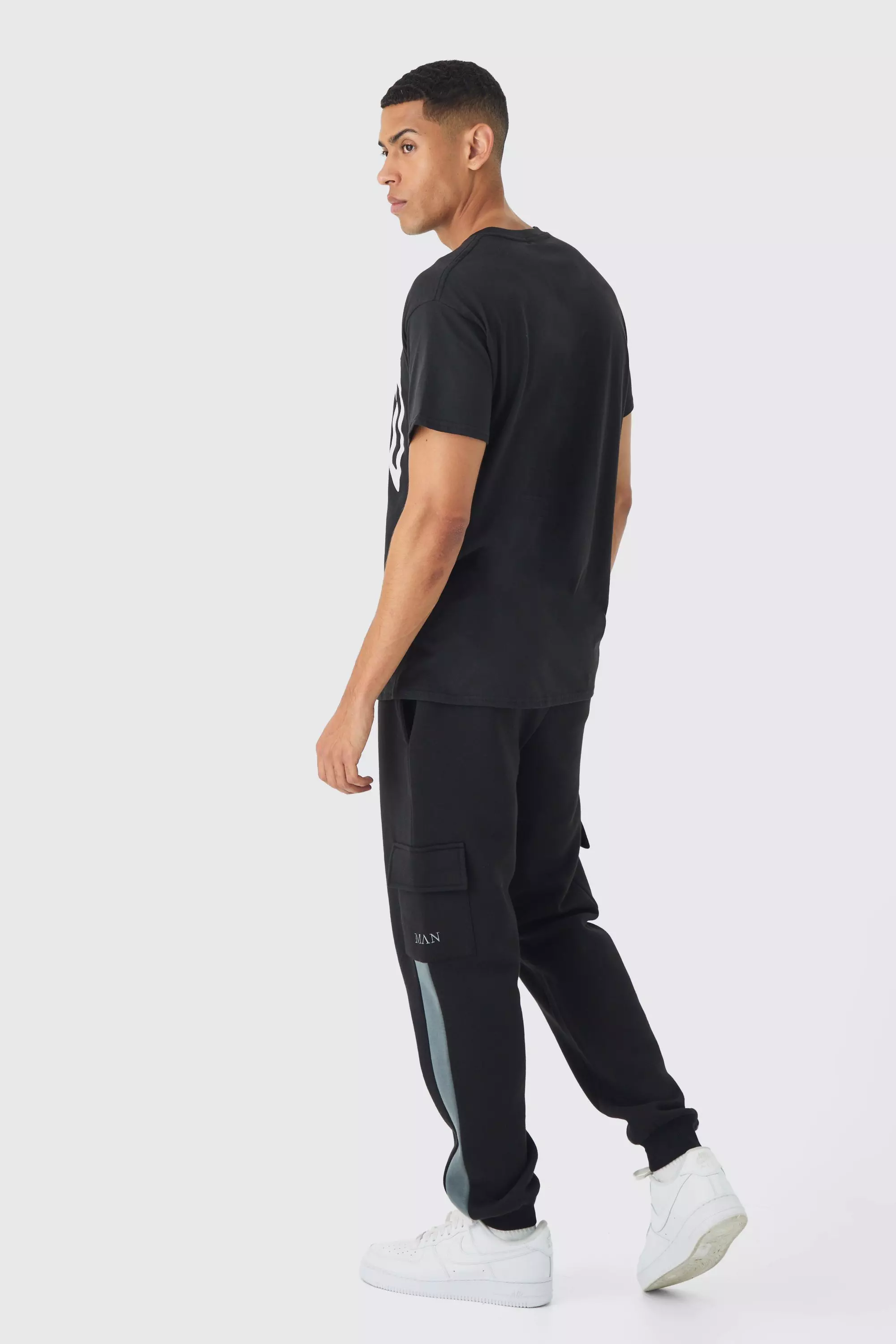 Black Regular Fit Chicago Varsity Graphic T-Shirt alternative image
