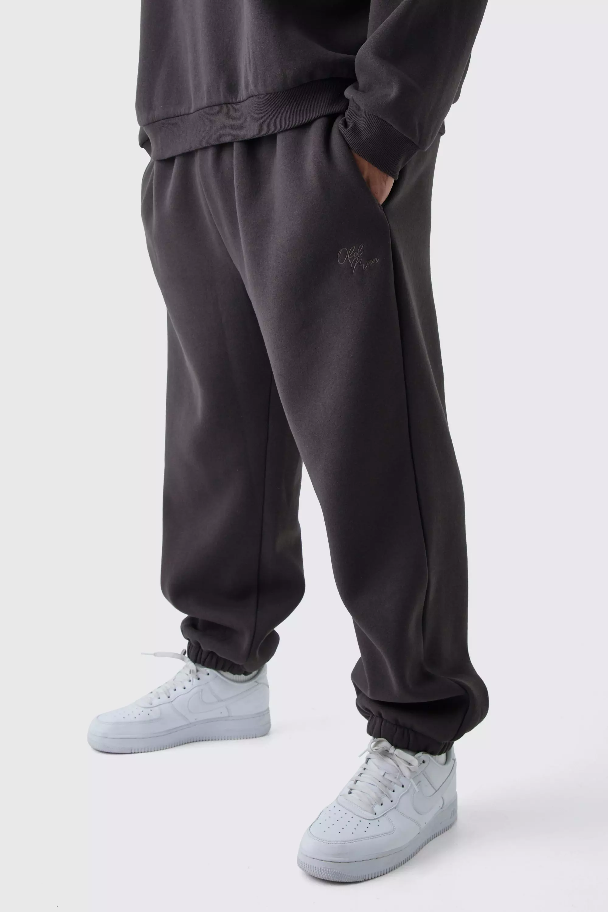 Plus Brushed Back Oversized Embroidered Sweatpants Chocolate