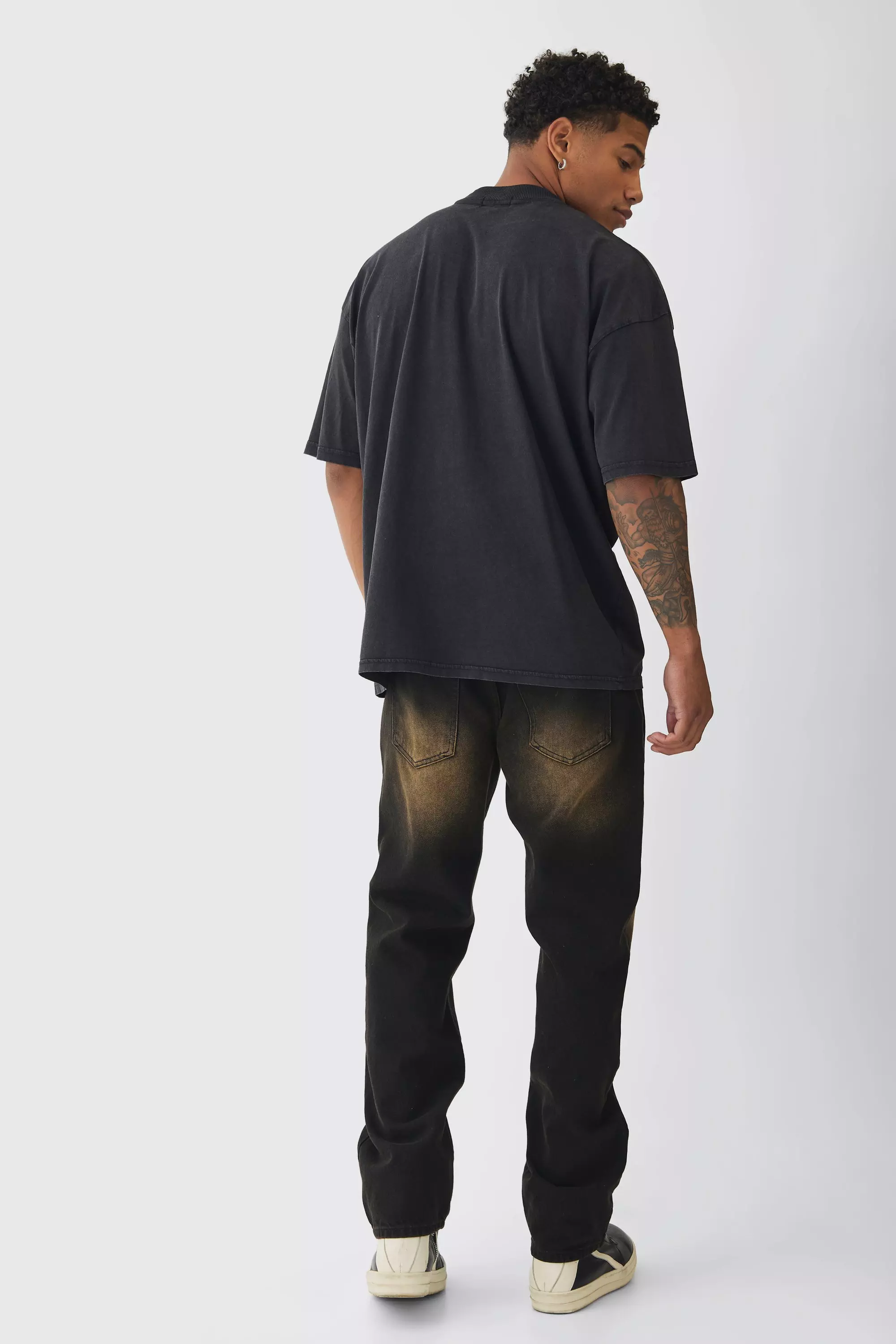 Black Oversized Wash Gothic Renaissance Print T-Shirt alternative image