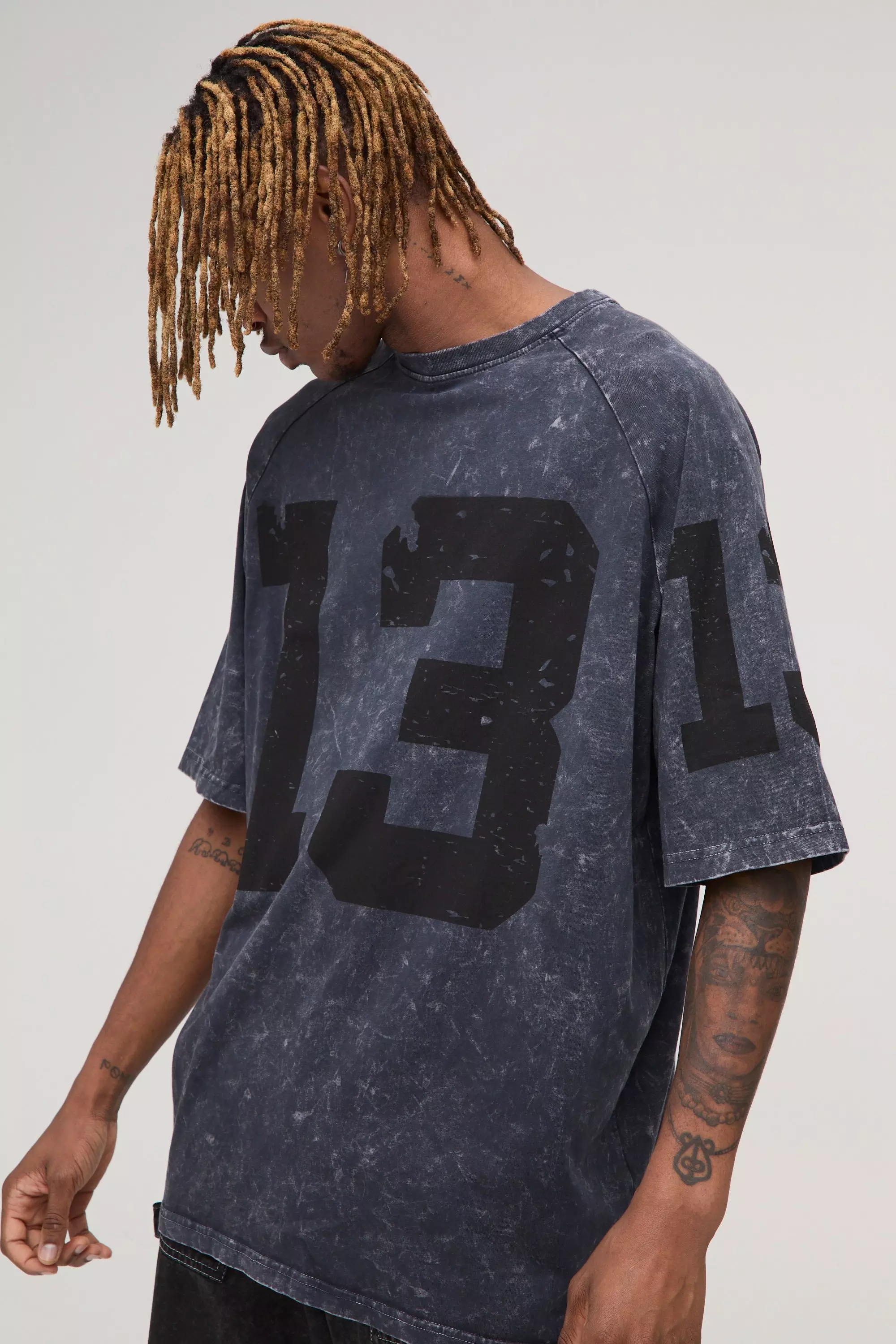 Tall Washed 13 Varsity Oversized T-shirt in Charcoal Charcoal