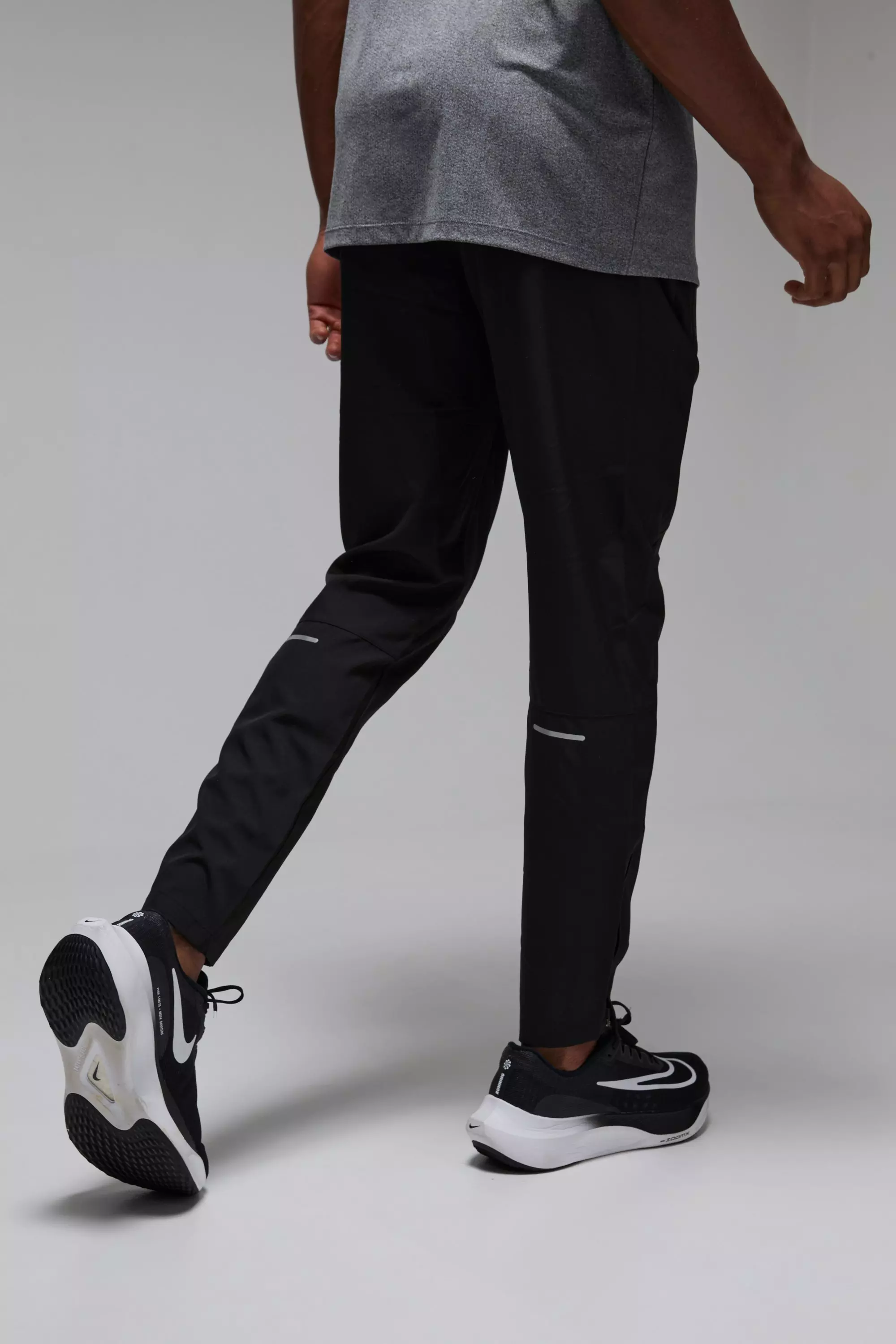 Black Man Active Stretch Woven Reflective Tapered Jogger alternative image