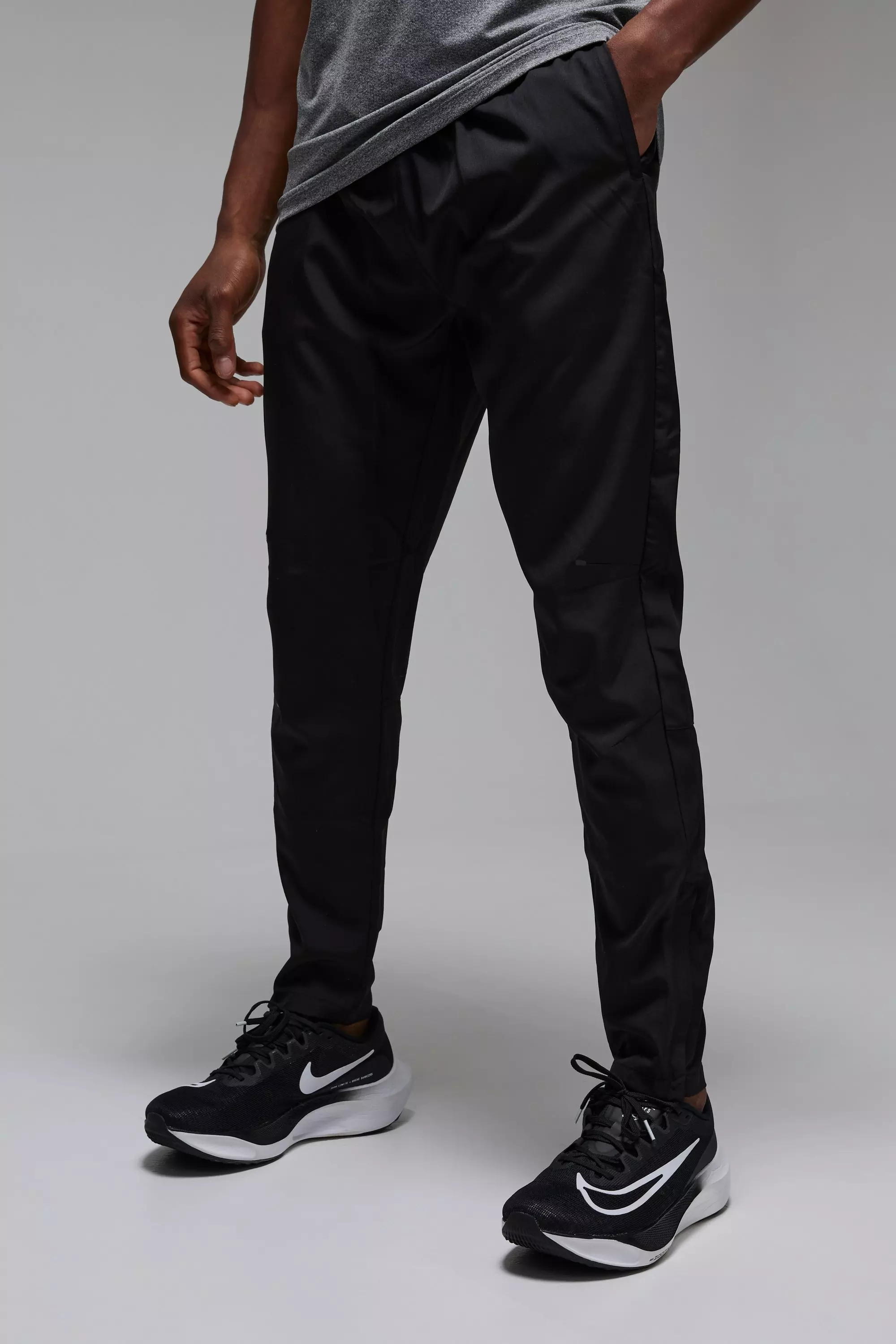 Black Man Active Stretch Woven Reflective Tapered Jogger alternative image