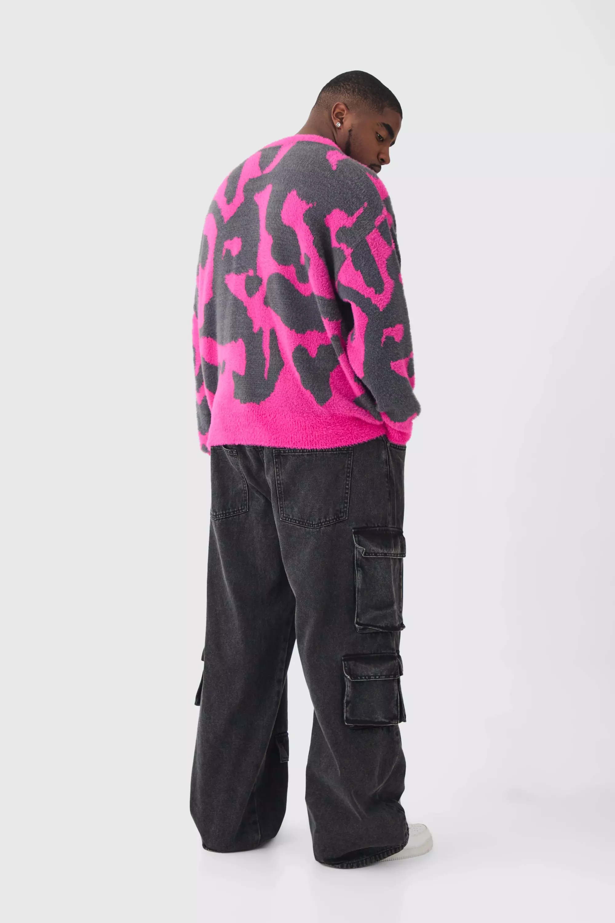 Pink Plus Pluizige Gebreide Abstracte Trui alternatieve afbeelding