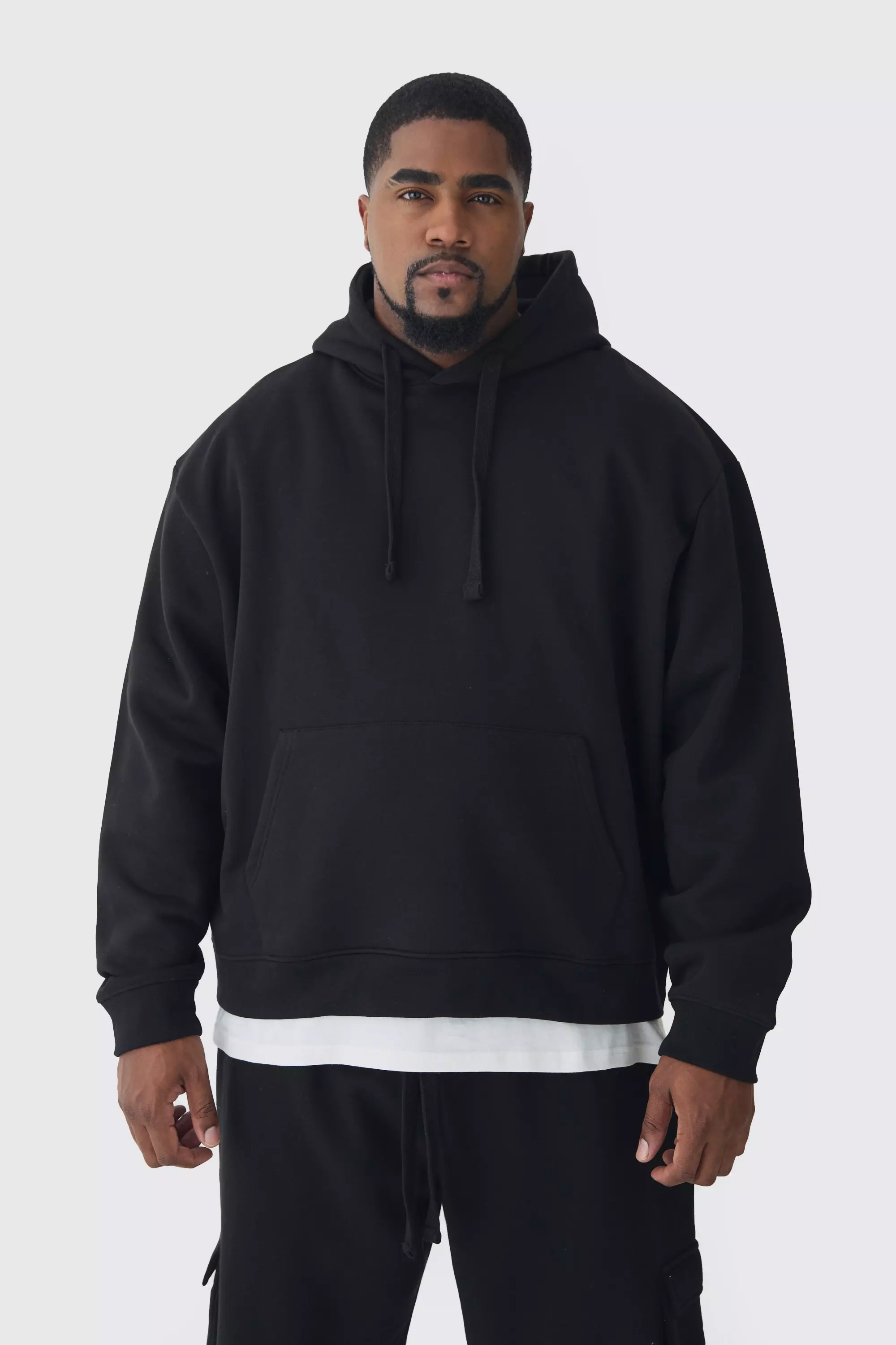 330GSM Plus Oversized Boxy Hoodie in Black alternative image