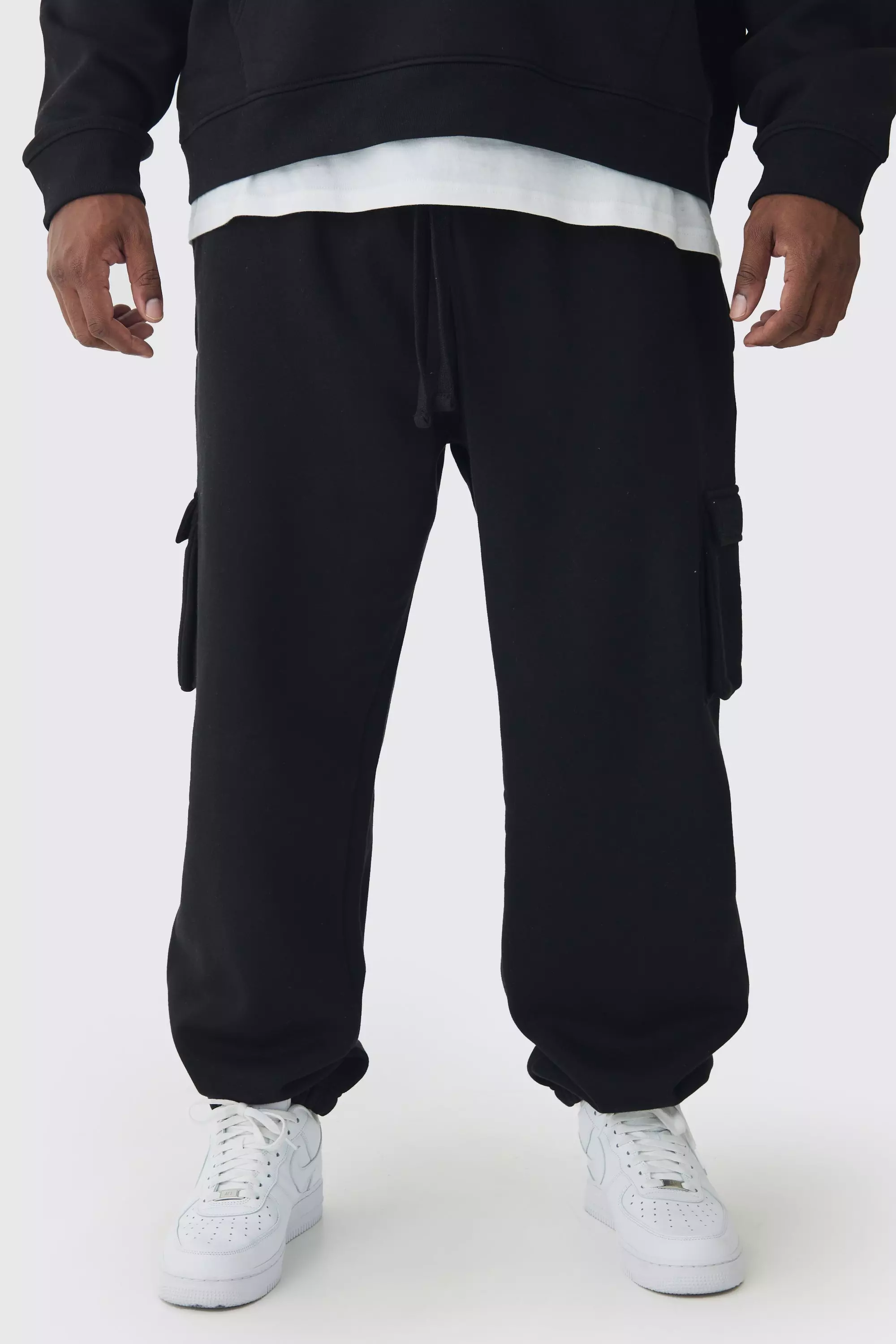 Black 330GSM Plus Oversized Cargo Sweatpants In Black