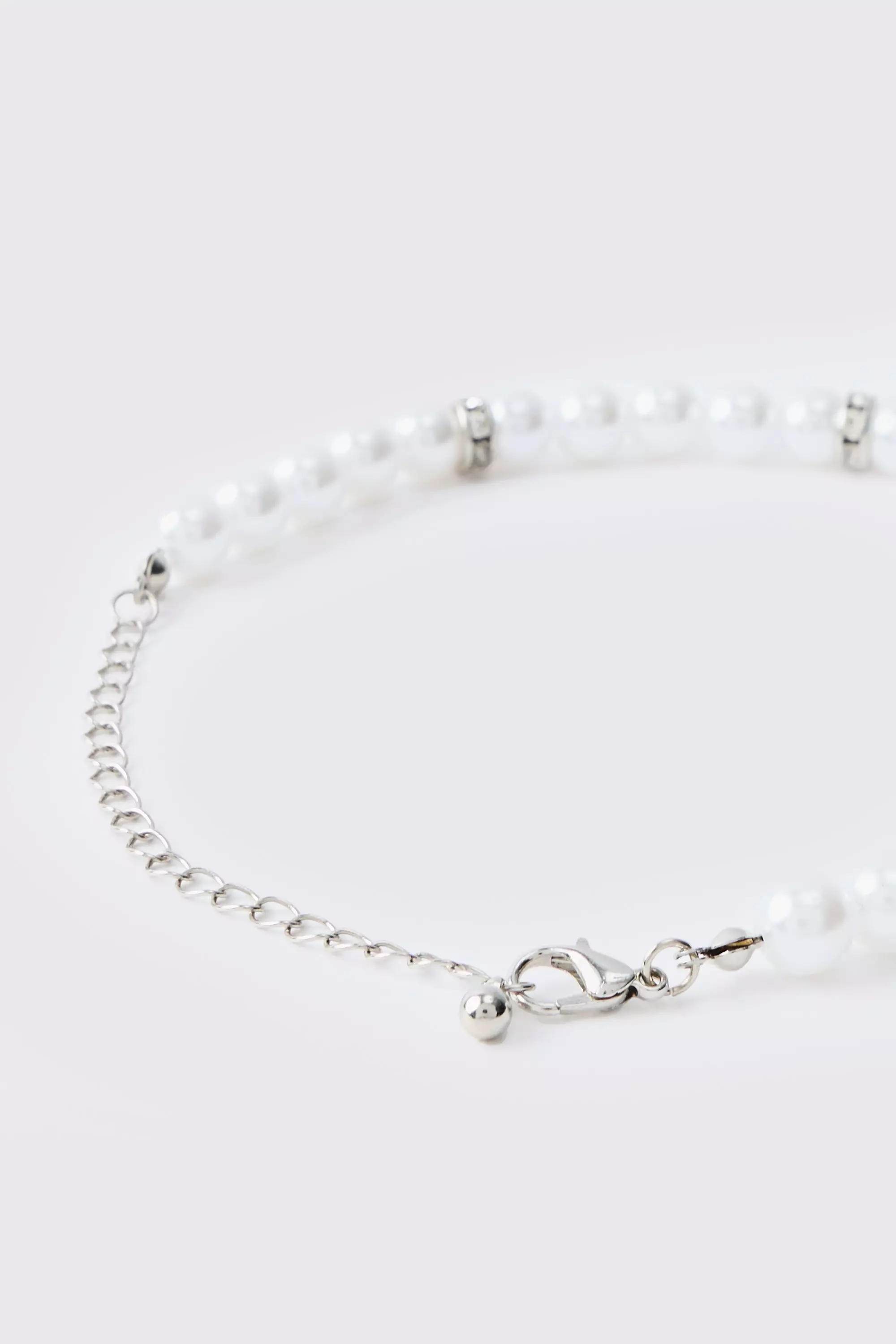 Pearl Bead Necklace in Silver alternative image