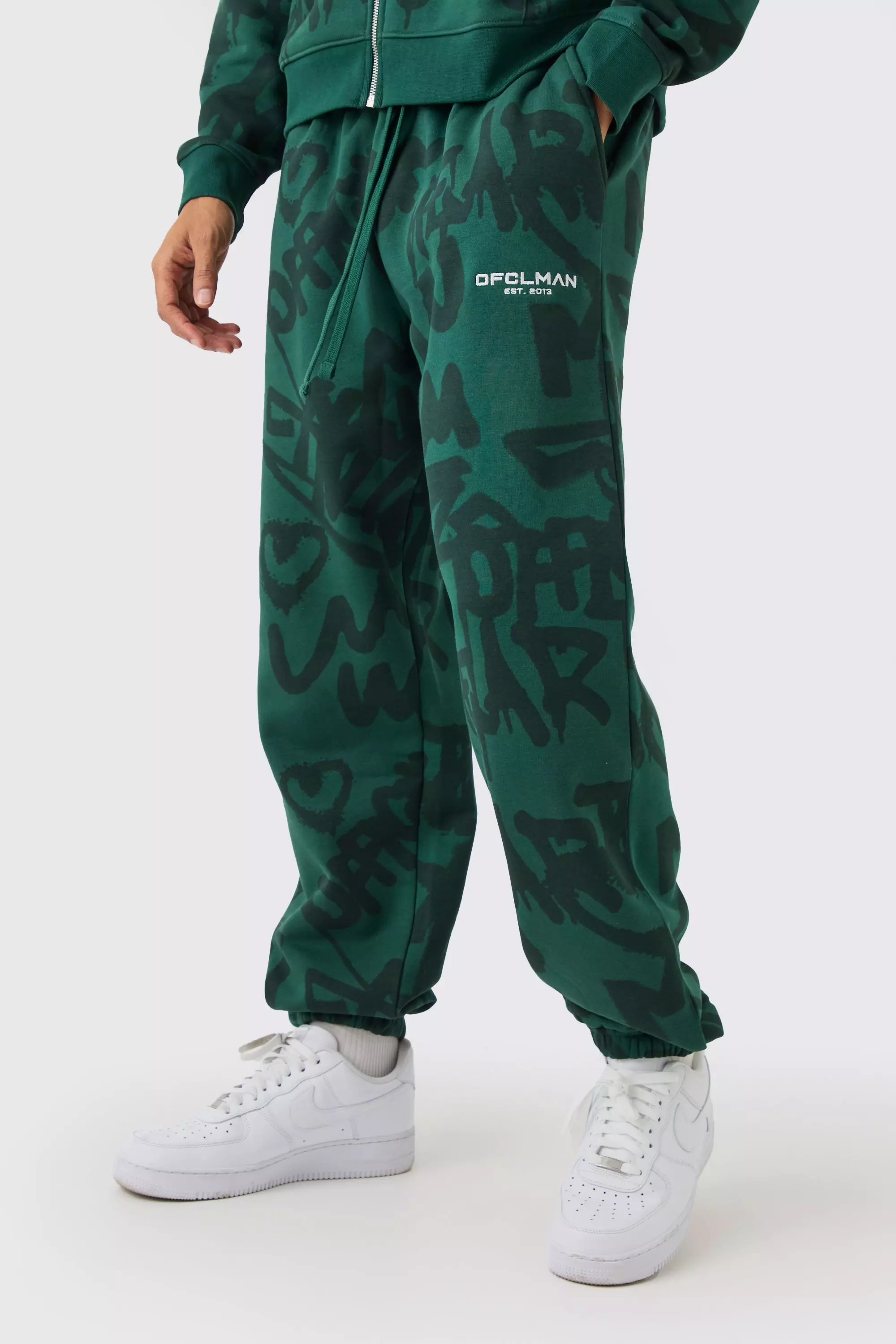 Oversized All Over Graffiti Printed Sweatpants Dark green