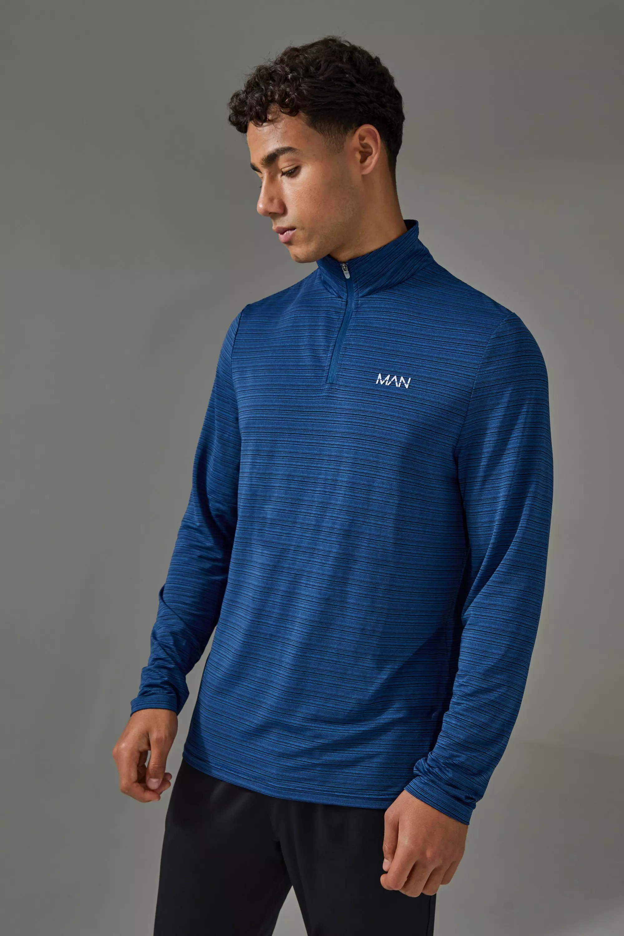 Man Active Lightweight Performance 1/4 Zip midnight