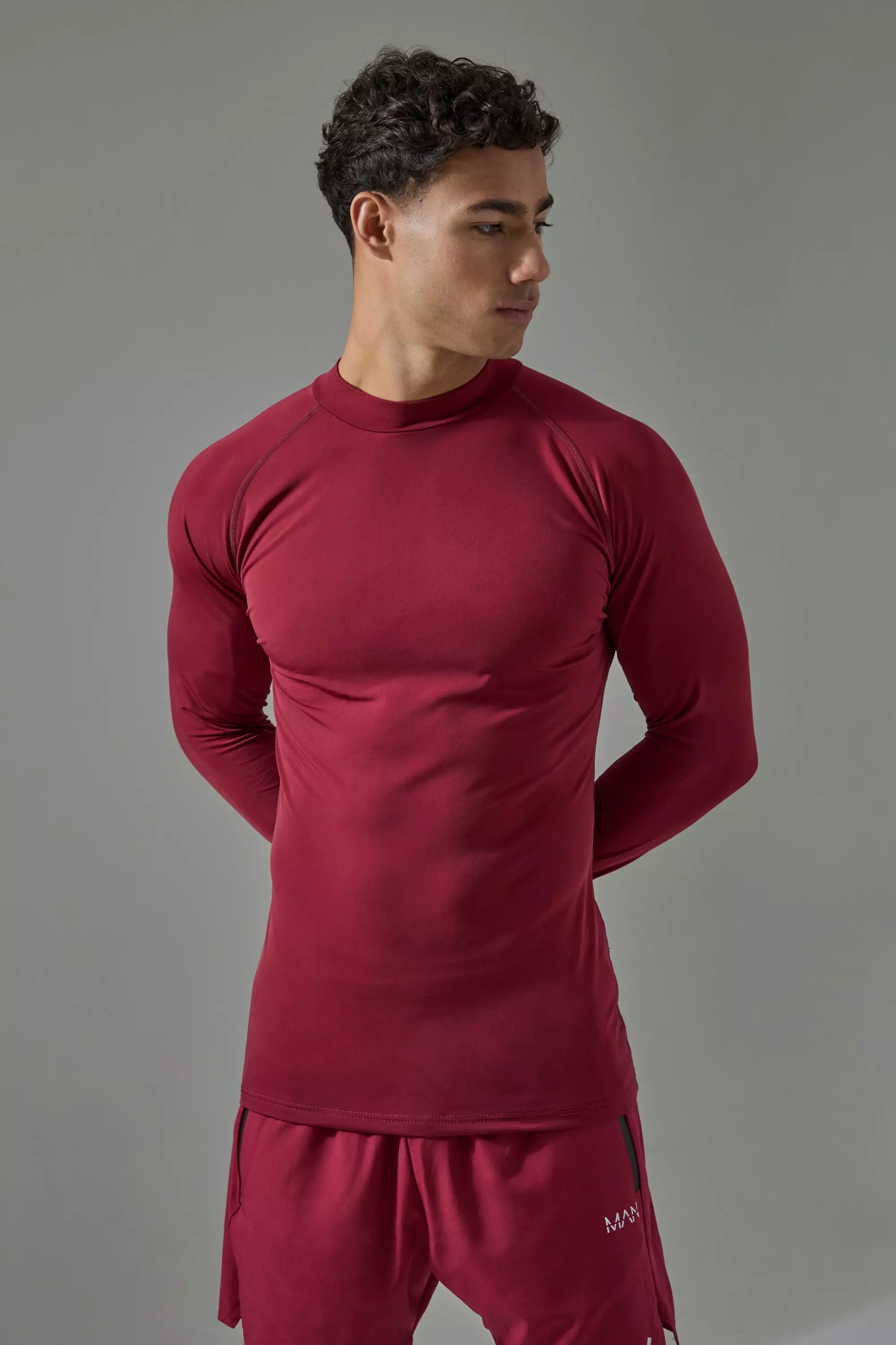 Man Active Long Sleeved High Neck Base Layer Berry