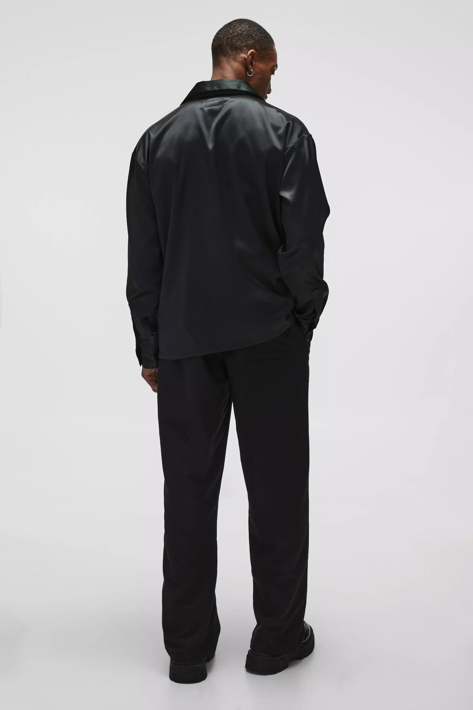 Black Oversized Satijnen Blouse Met Diepe V-Hals alternatieve afbeelding