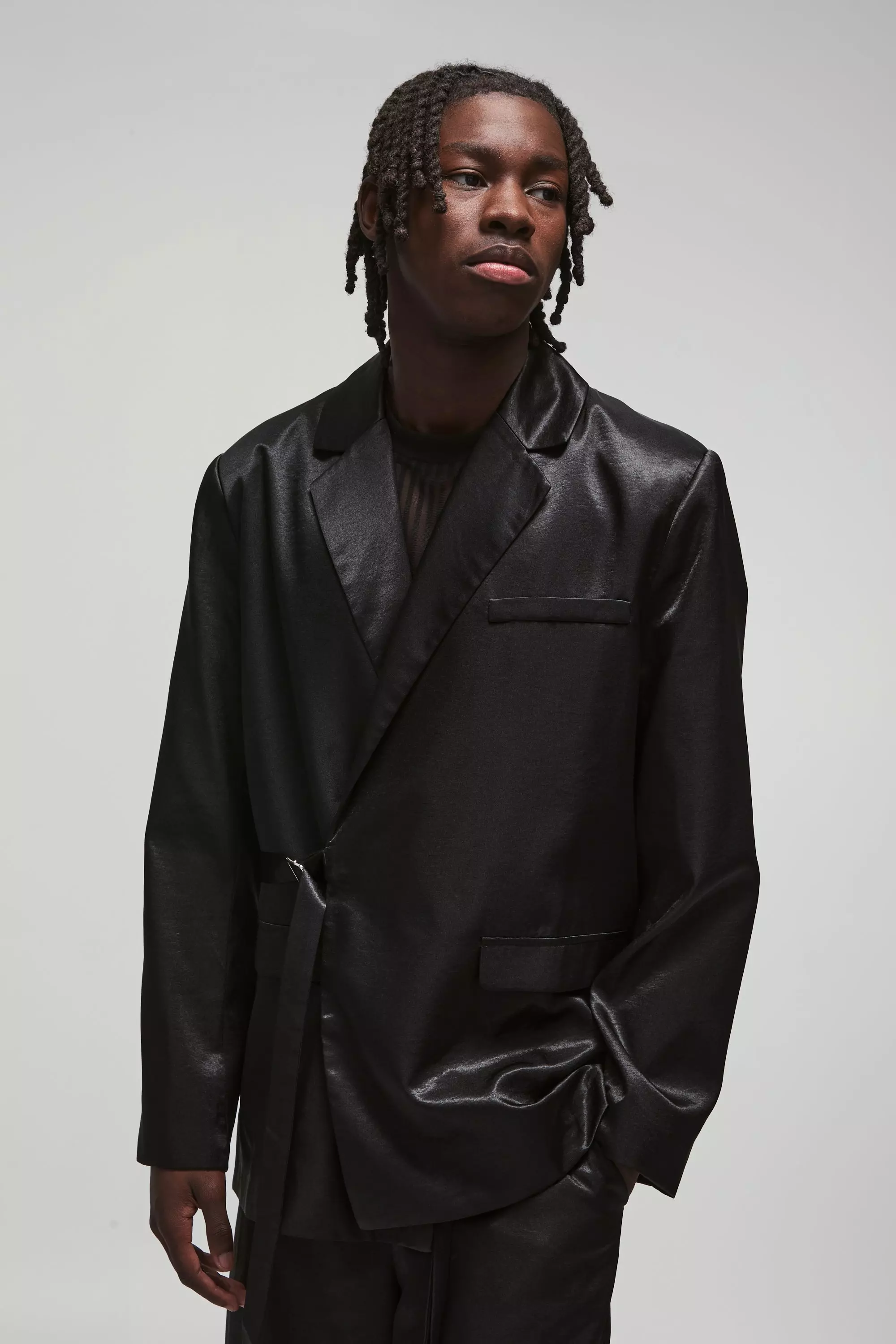 Black Relaxed Fit Liquid Metallic Wrap Belted Blazer alternative image