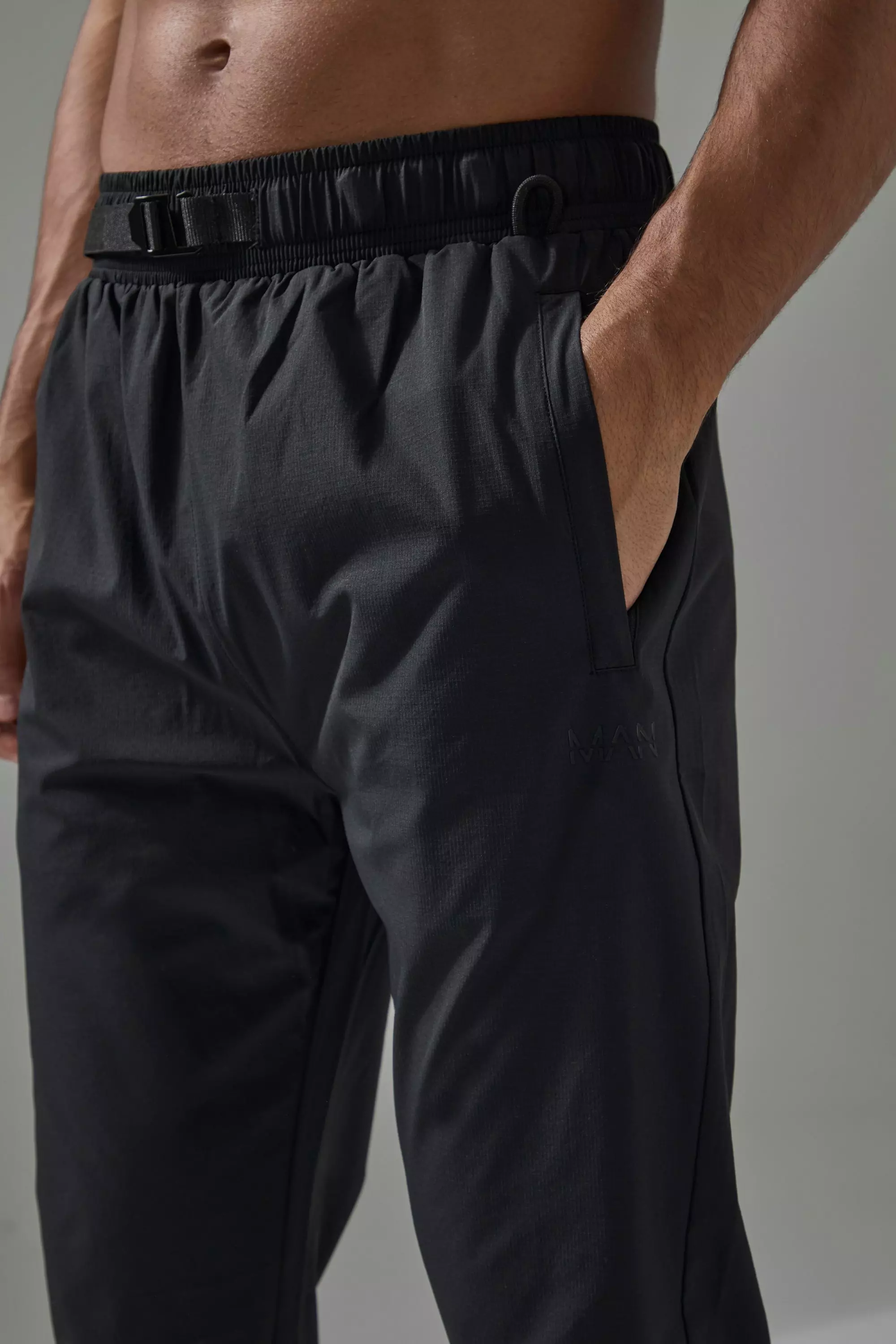 Men's active trail joggers hotsell