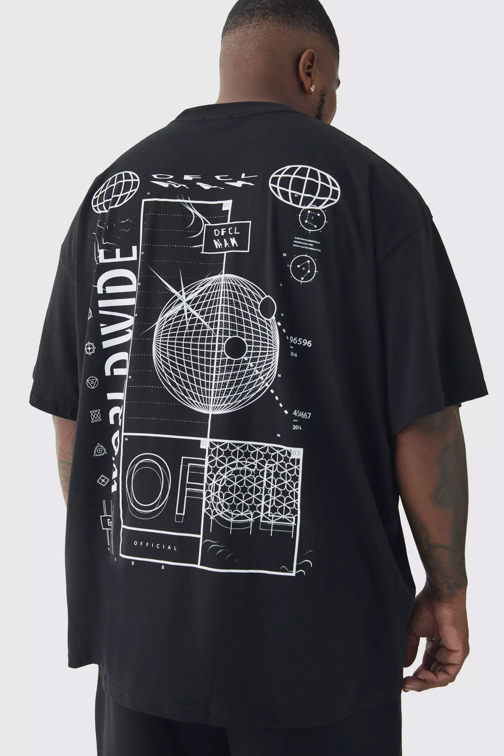 Plus Worldwide Abstract Graphic Extended Neck T-Shirt Black