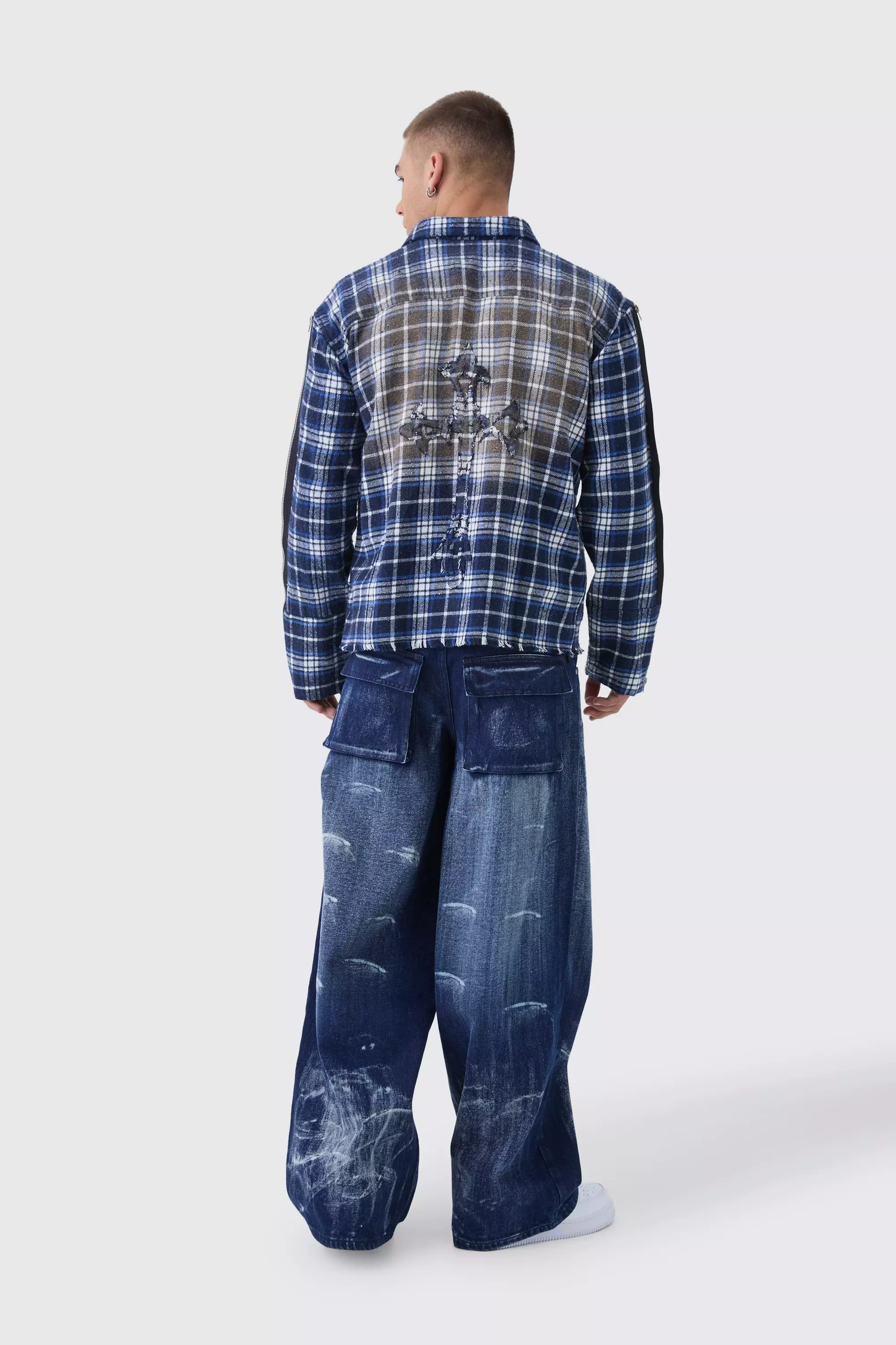Indigo Baggy Fit Paint Effect Jeans alternative image