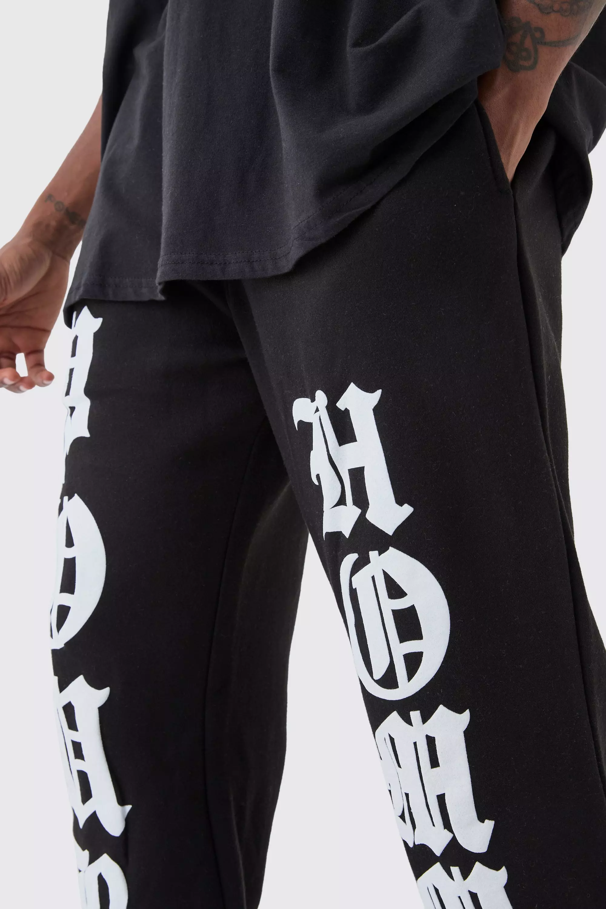 Tall lockere Jogginghose mit Pour Homme Print, Black alternatives Bild