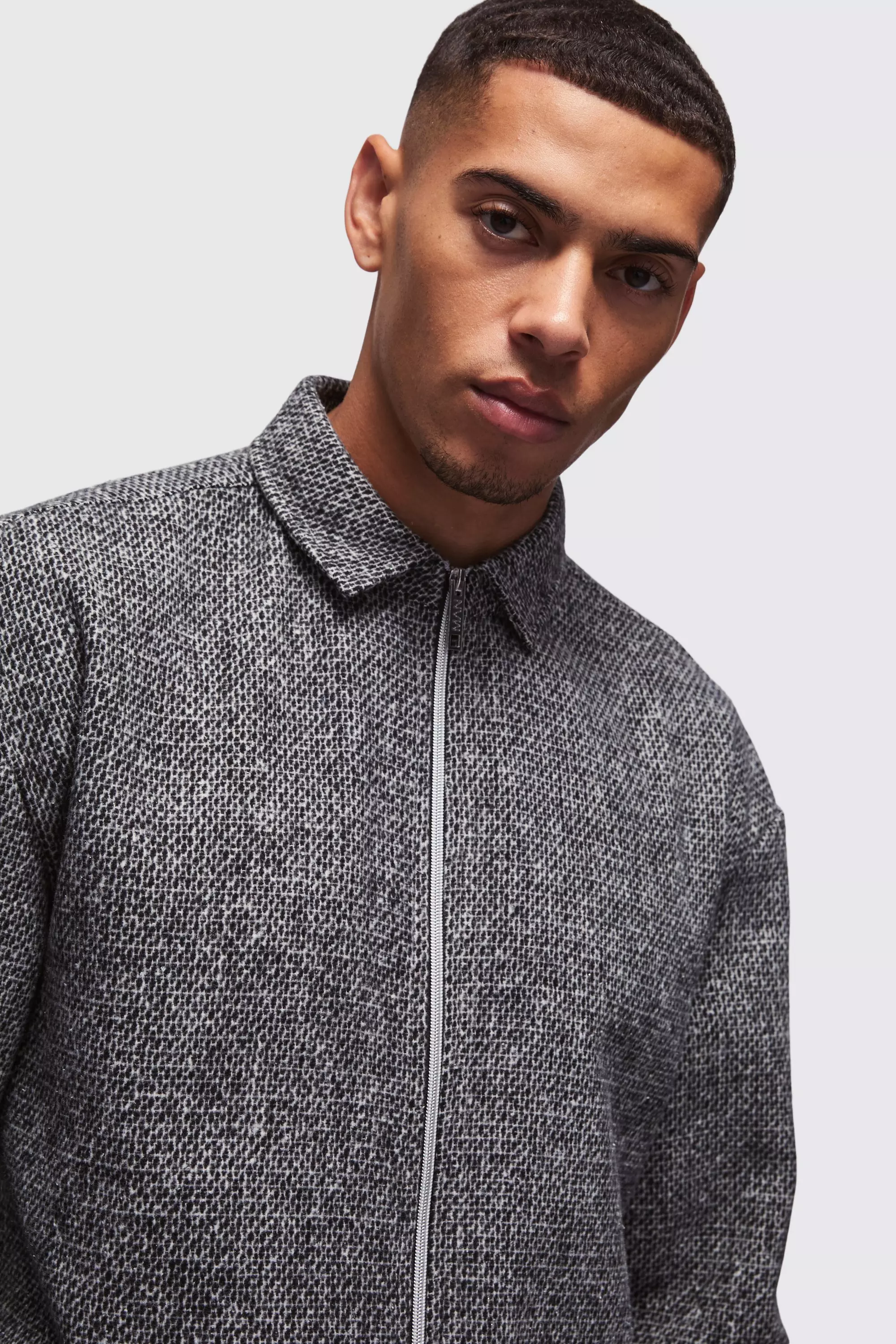Black Oversized Overhemd Met Twee Zakken En Rits alternatieve afbeelding