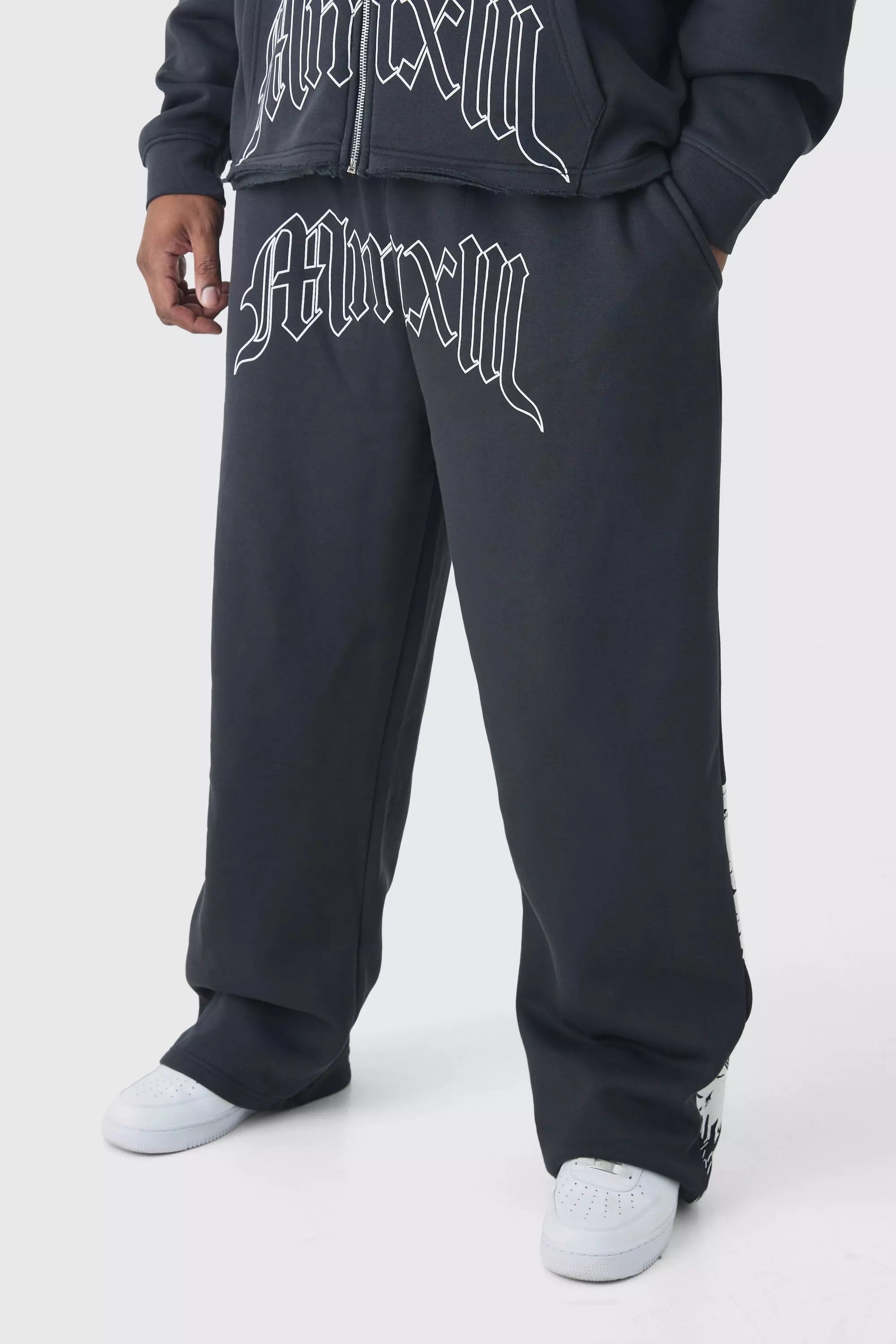 Charcoal Plus Relaxed Cherub Print Sweatpants alternative image