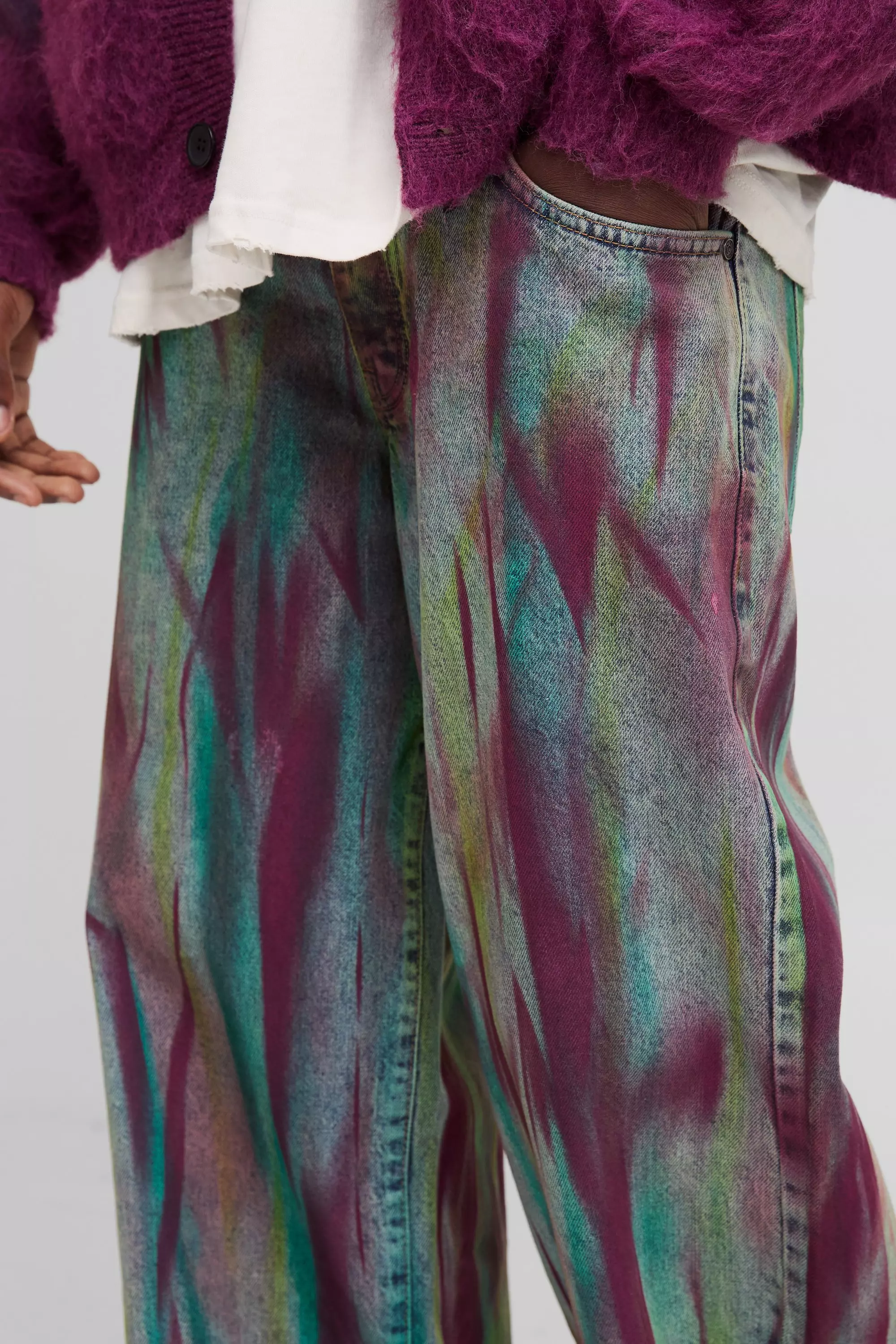 Lockere Jeans mit Farbspritzern, Blue alternatives Bild