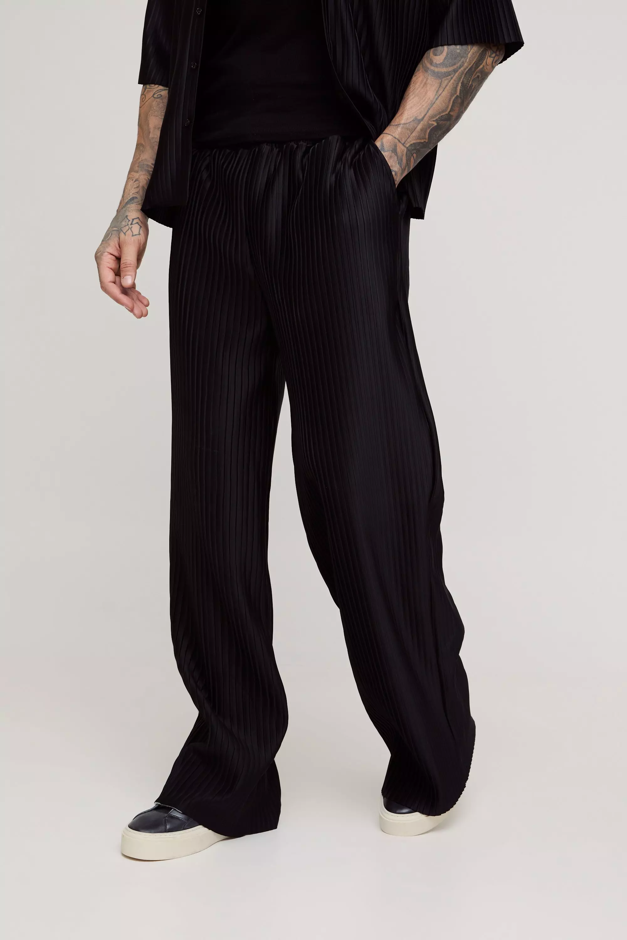 Tall Wide Leg Pleated Pants Black