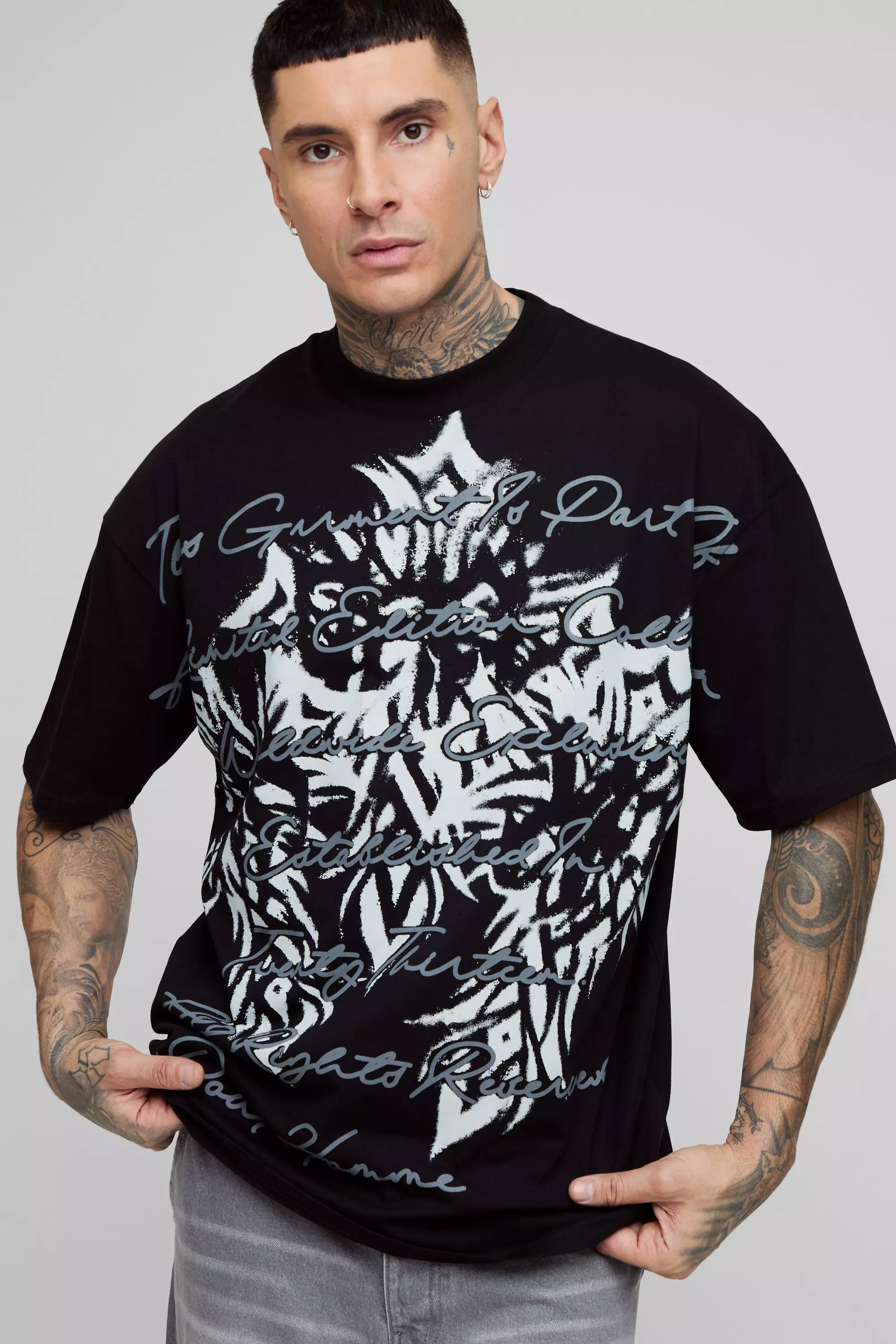 Tall Oversized Extended Neck Cross Large Scale Print T-Shirt Black