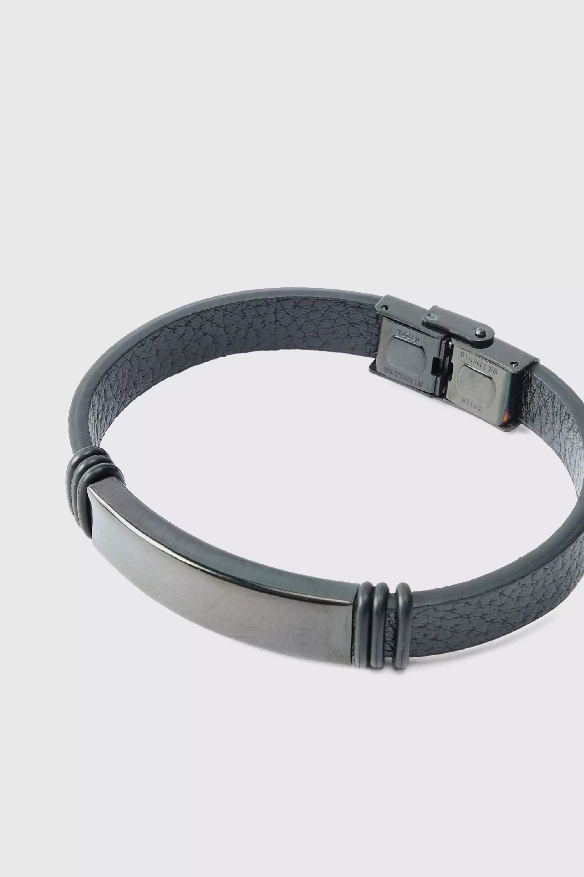 Black Armband Met Metalen Label En Sluiting alternatieve afbeelding