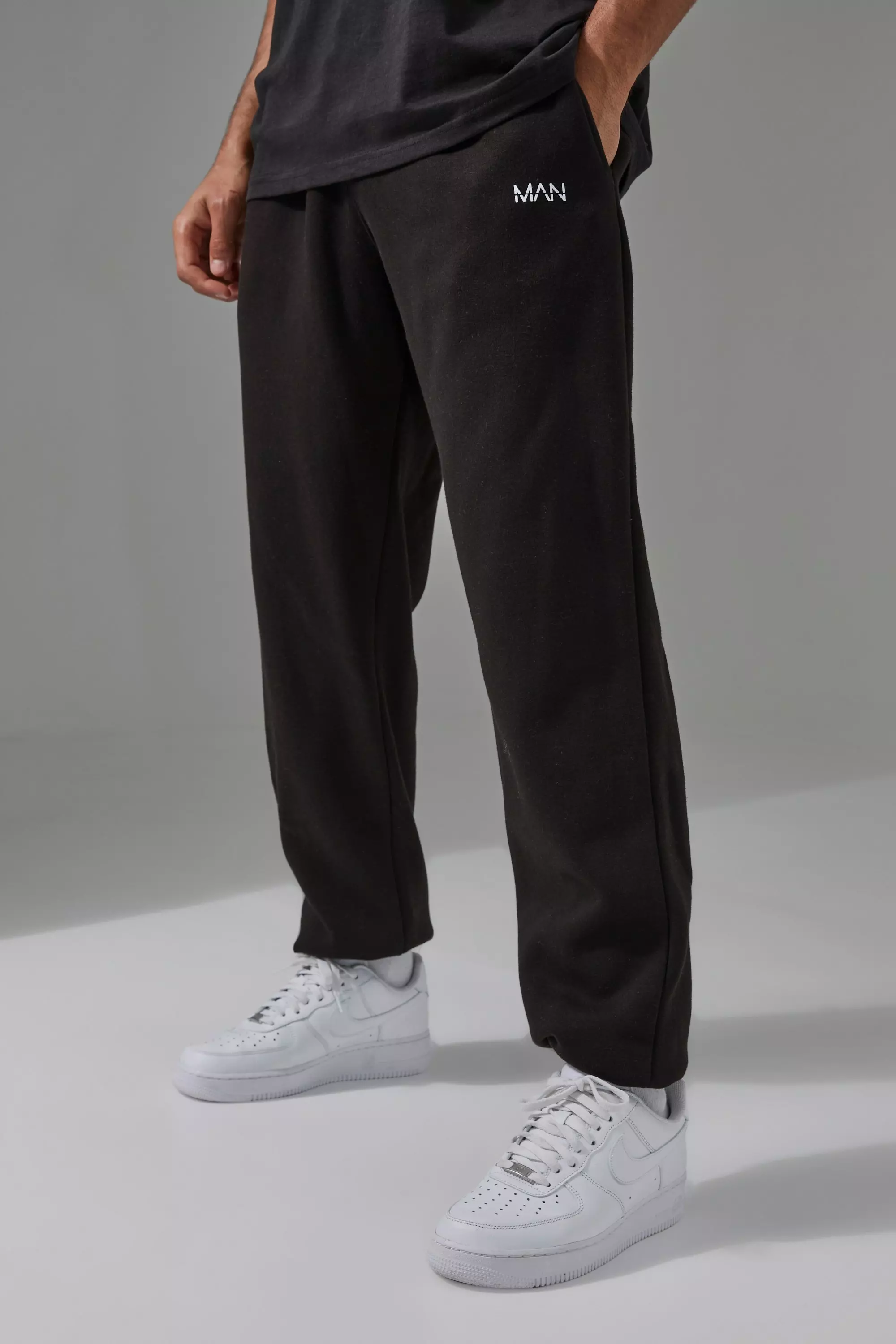Black Man Active Oversized Fit Sweatpants alternative image