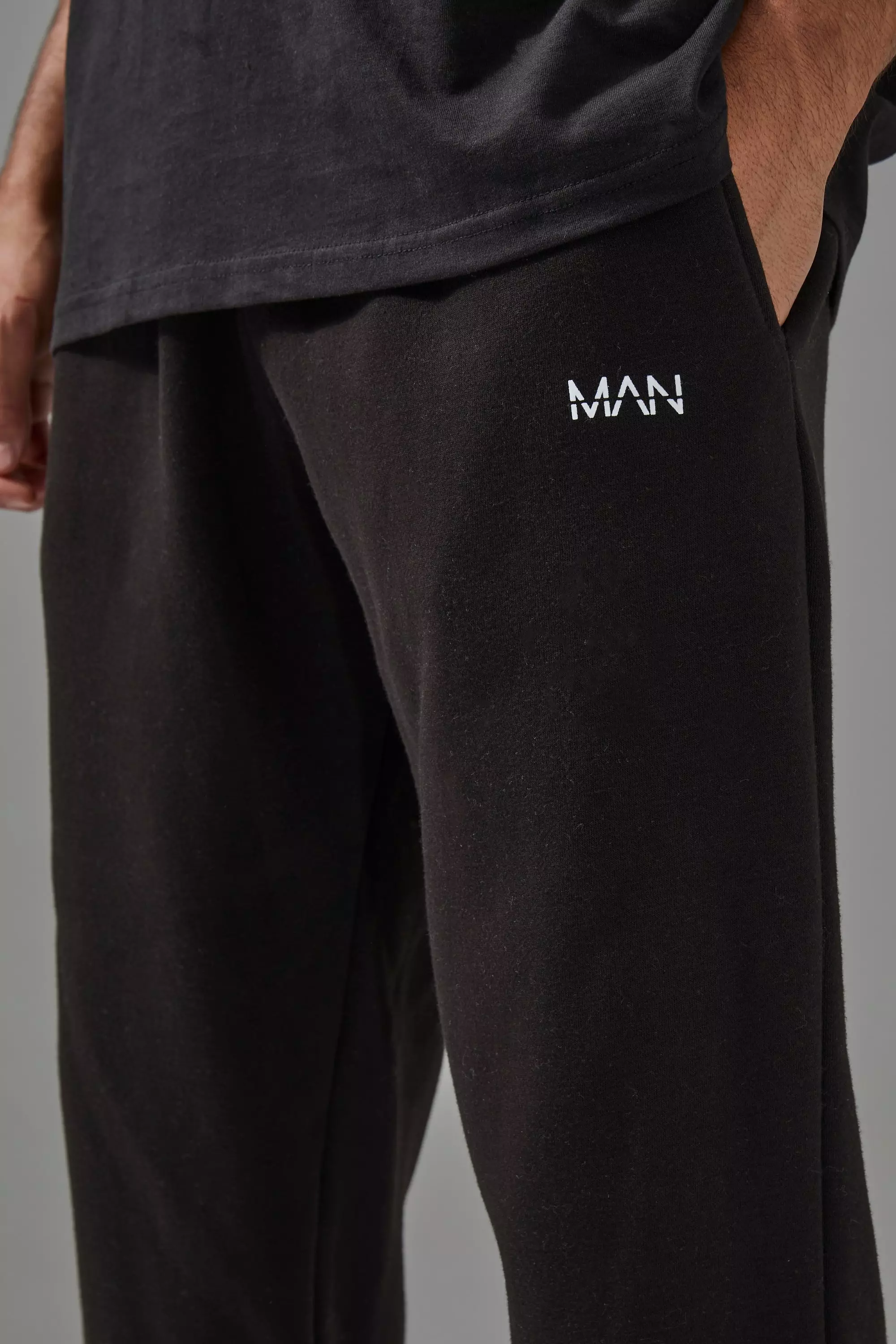 Black Man Active Oversized Fit Sweatpants alternative image