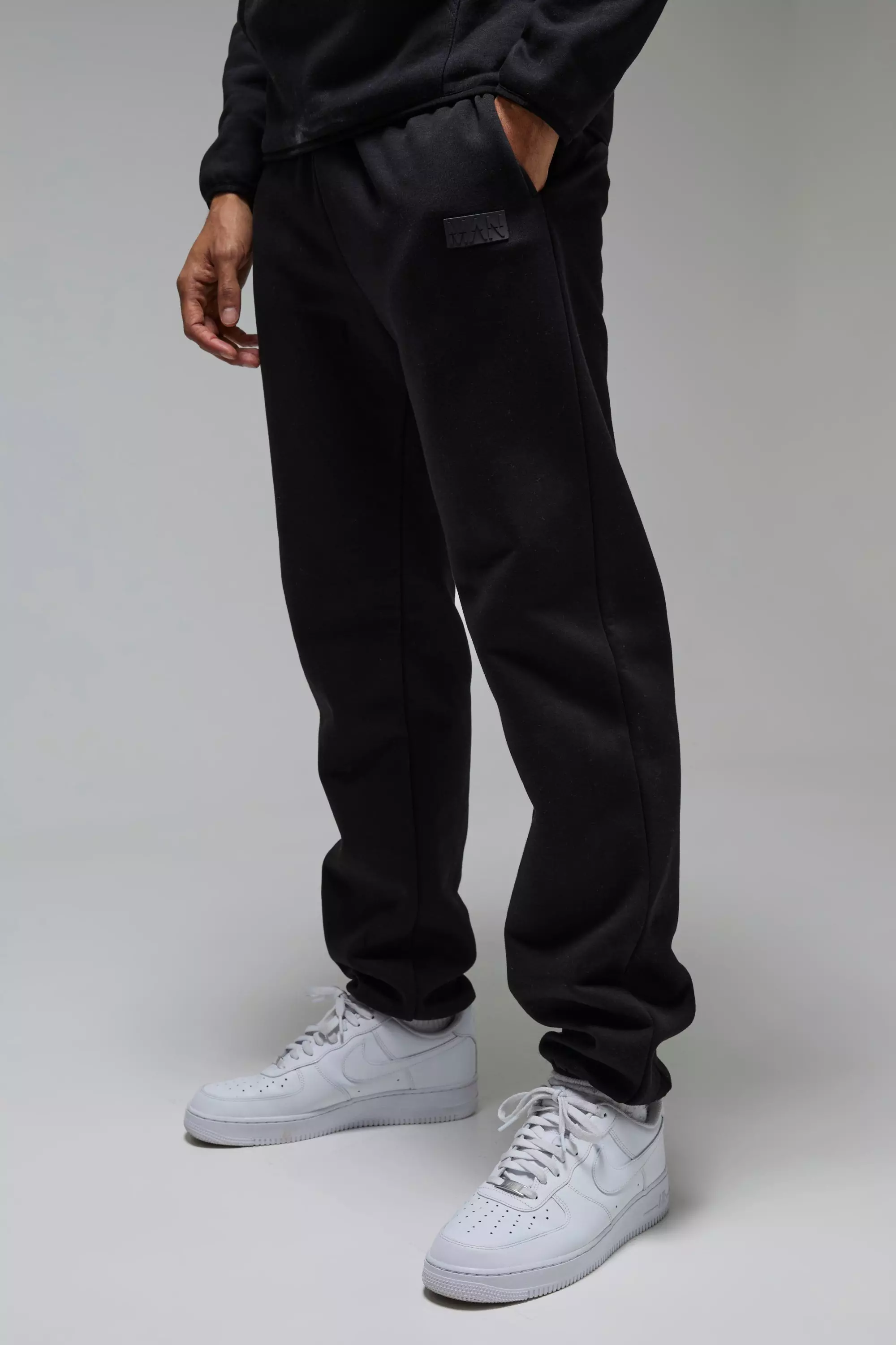 Black Man Active Regular Fit Badge Jogger alternative image