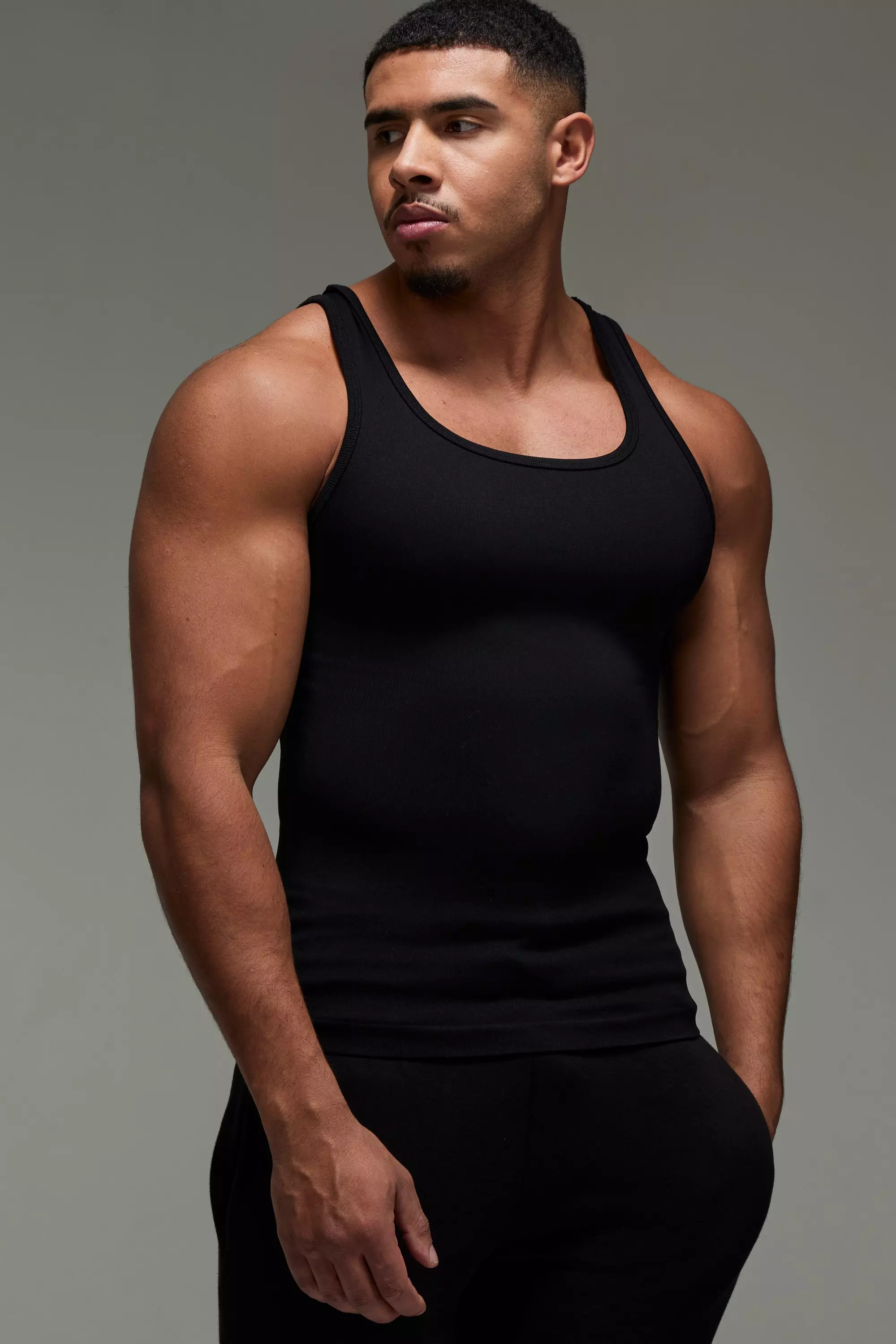 Black Man Active Naadloos Geribbeld Muscle Fit Hemd alternatieve afbeelding