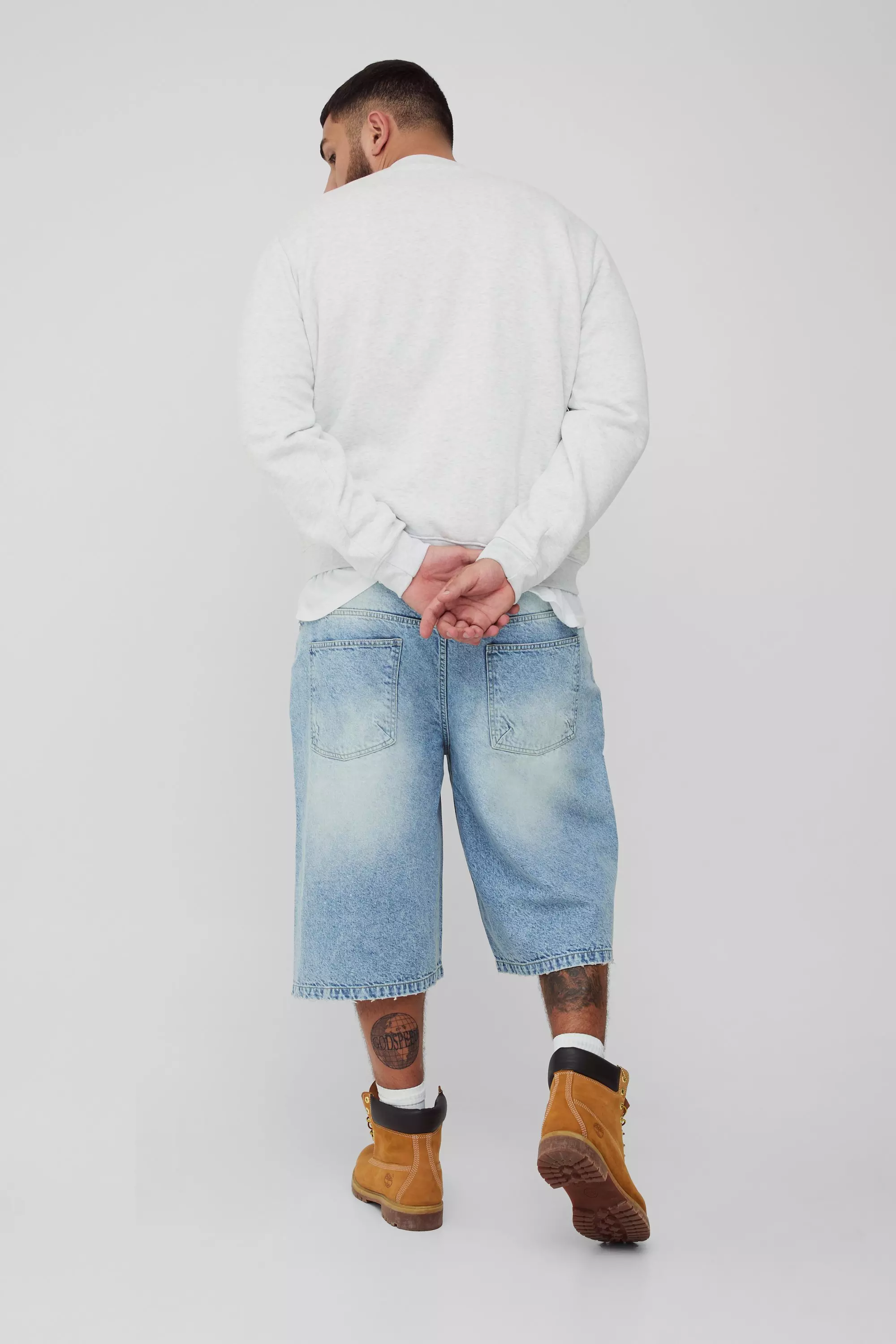Plus Washed Distressed Hem Jorts | boohooMAN USA