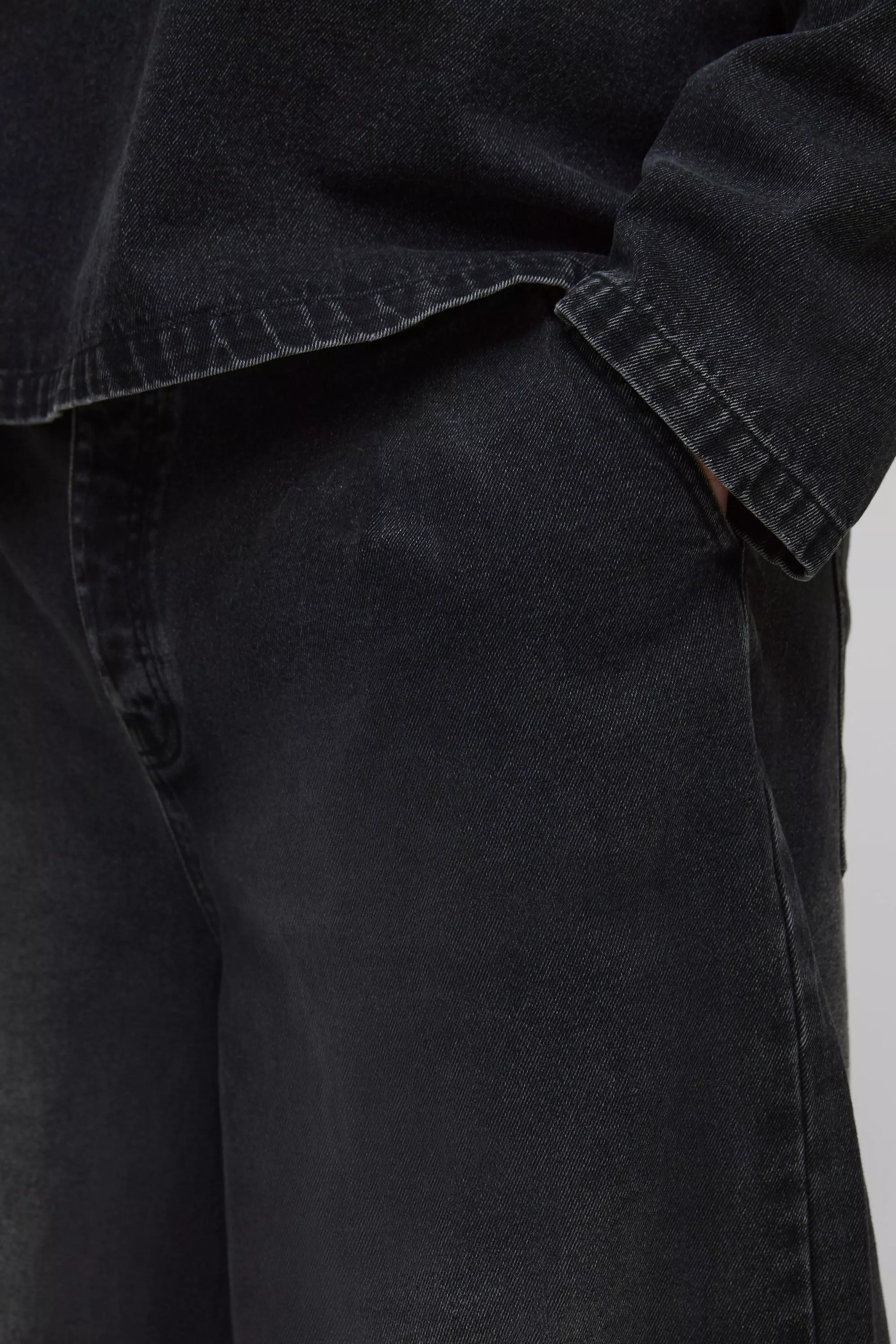 Plus Pleated Baggy Jeans | boohooMAN USA