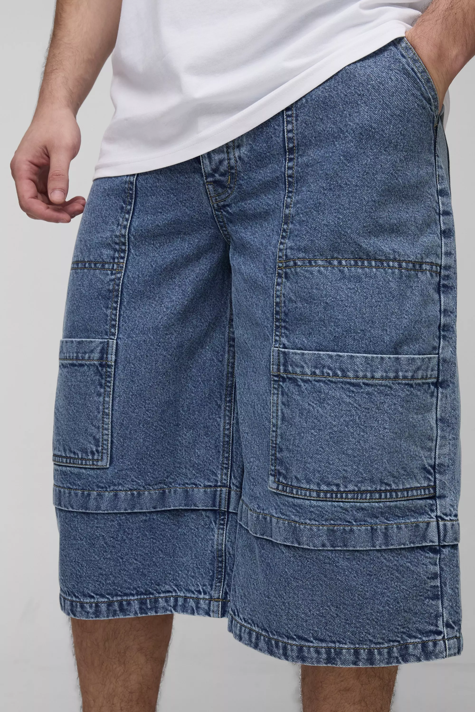Mid wash Tall Cargo Parachute Jorts alternative image