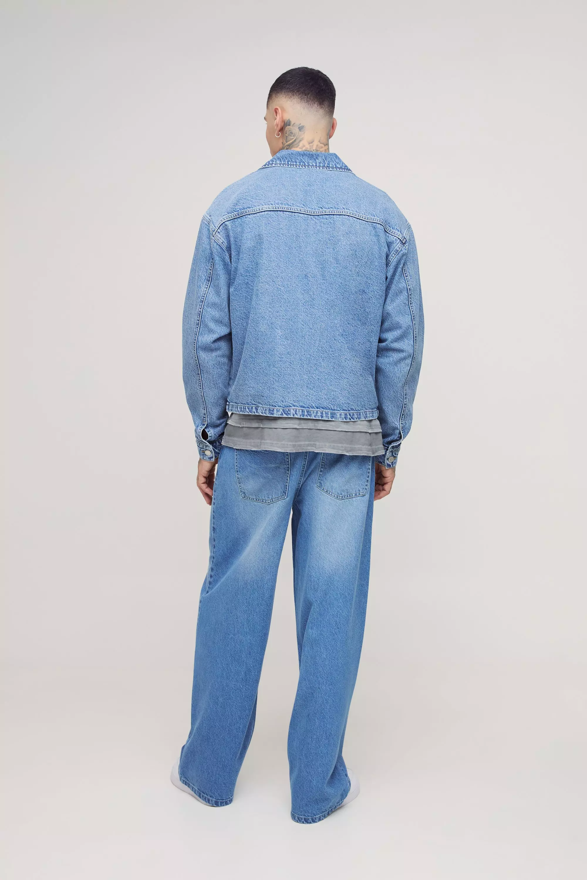 Light wash Tall Belted Baggy Fit Jeans alternative image