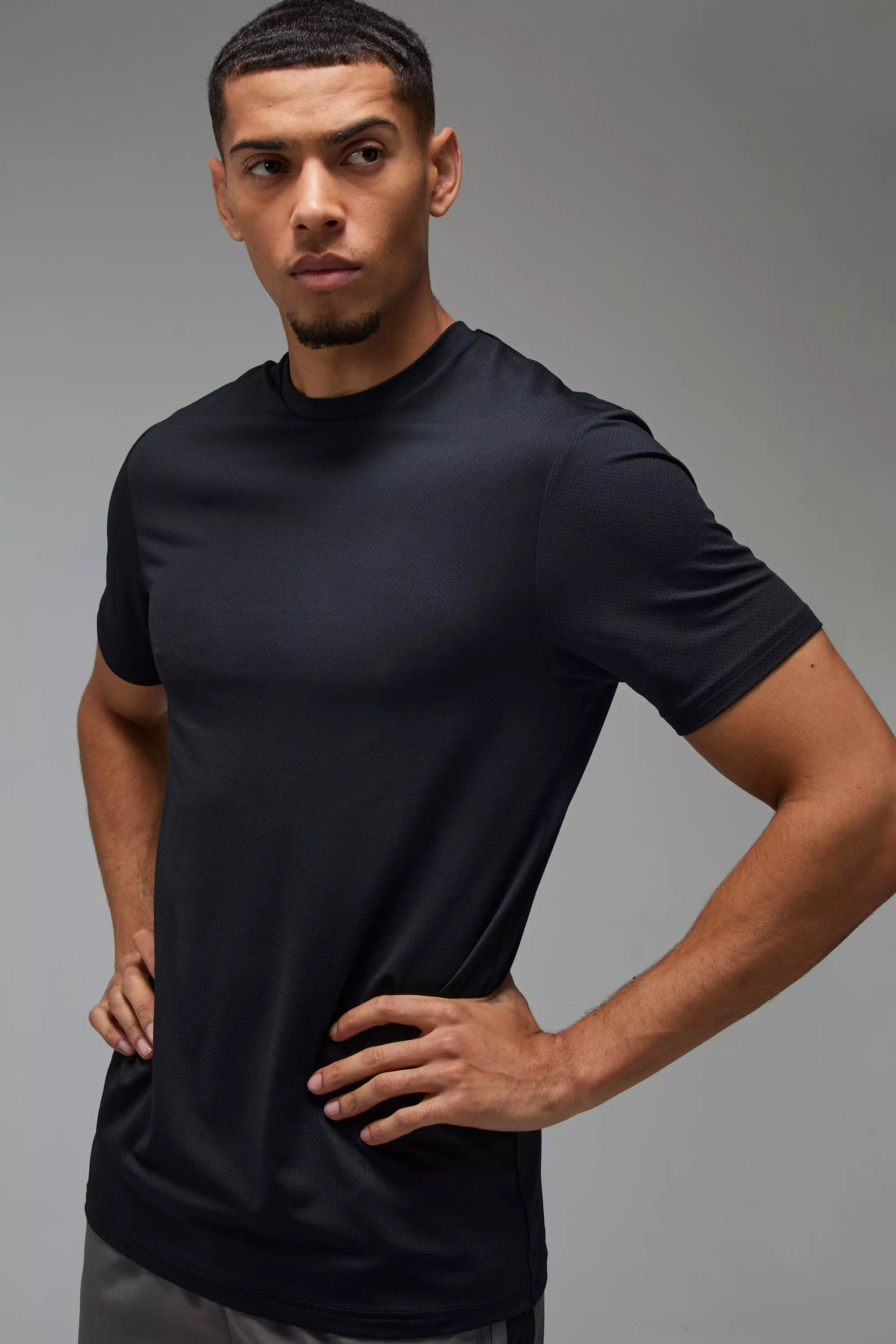 Man Active Sweat-Wicking Gym Performance T-Shirt Black