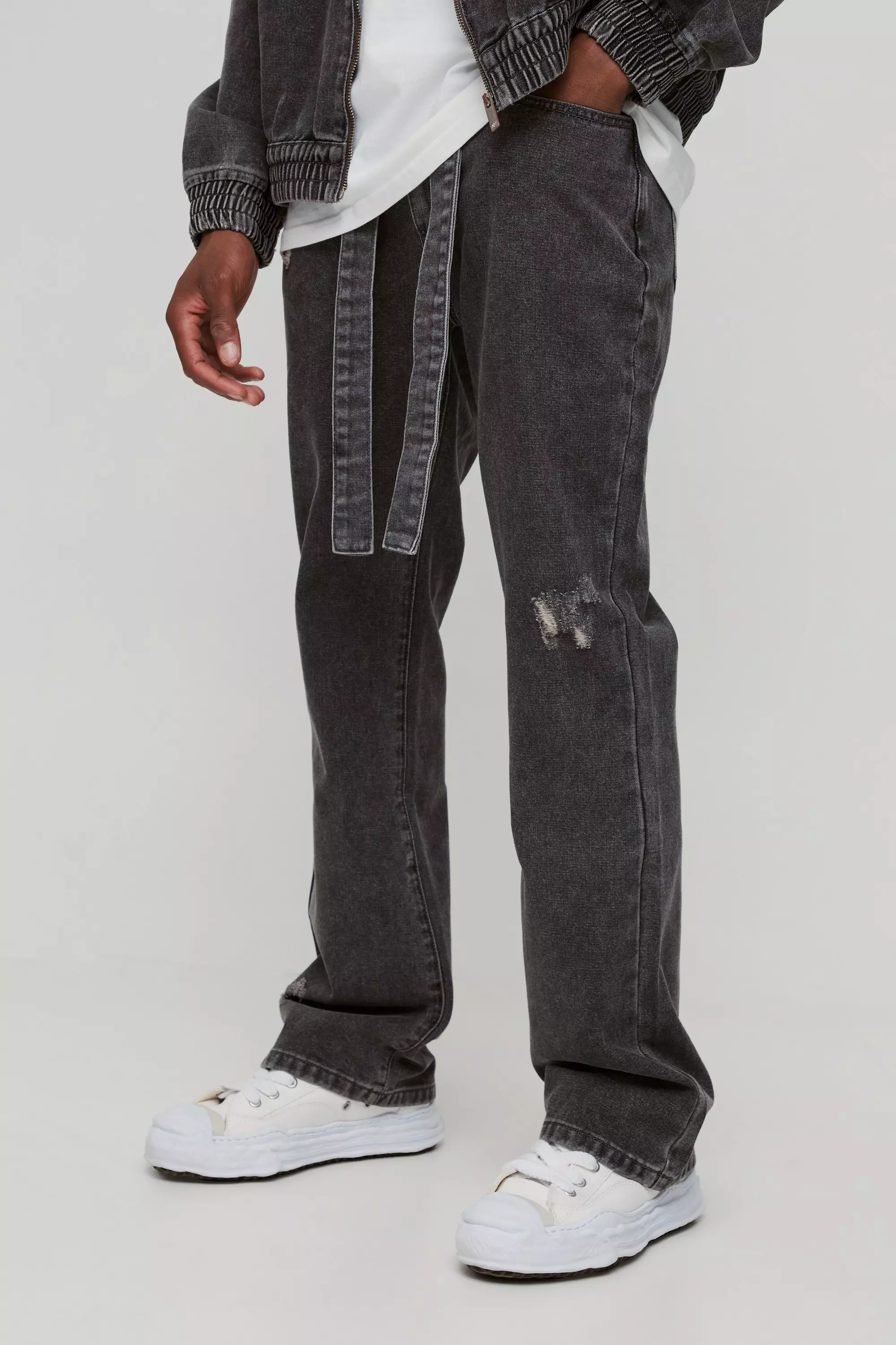 Geprägte Slim-Fit Schlagjeans mit Gürtel, Grey alternatives Bild