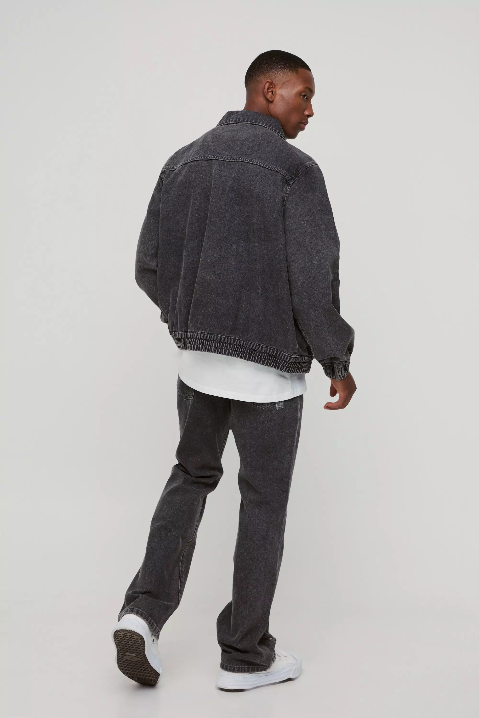 Geprägte Slim-Fit Schlagjeans mit Gürtel, Grey alternatives Bild