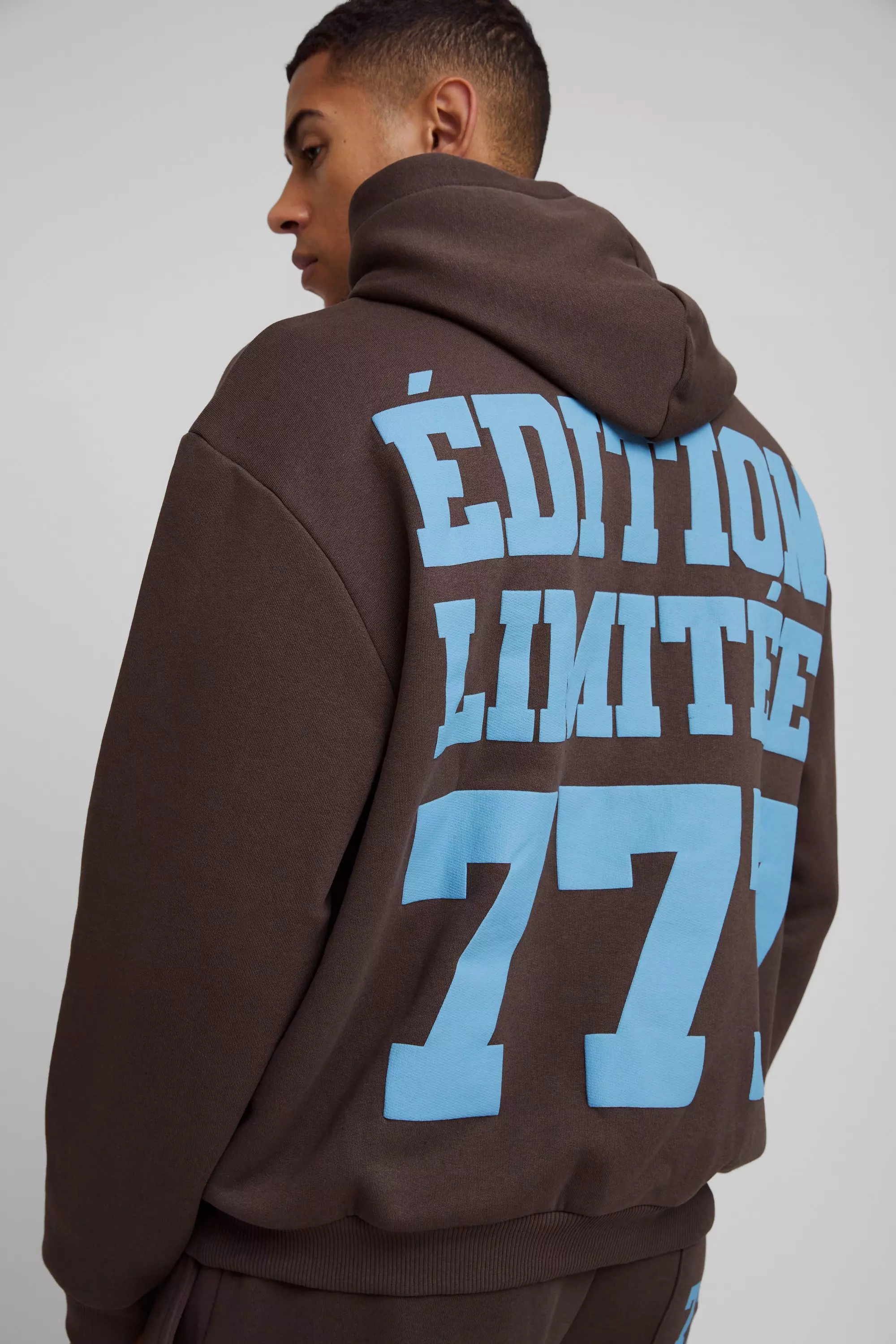 Chocolate Oversized Edition Hoodie Met Reliëf alternatieve afbeelding