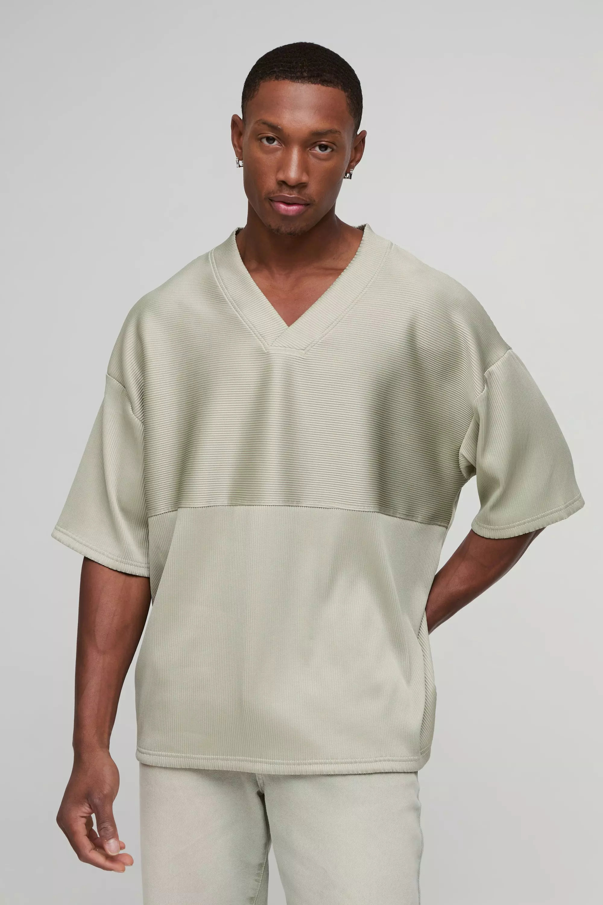 Regular Fit V-Neck Pleated Jersey Sage