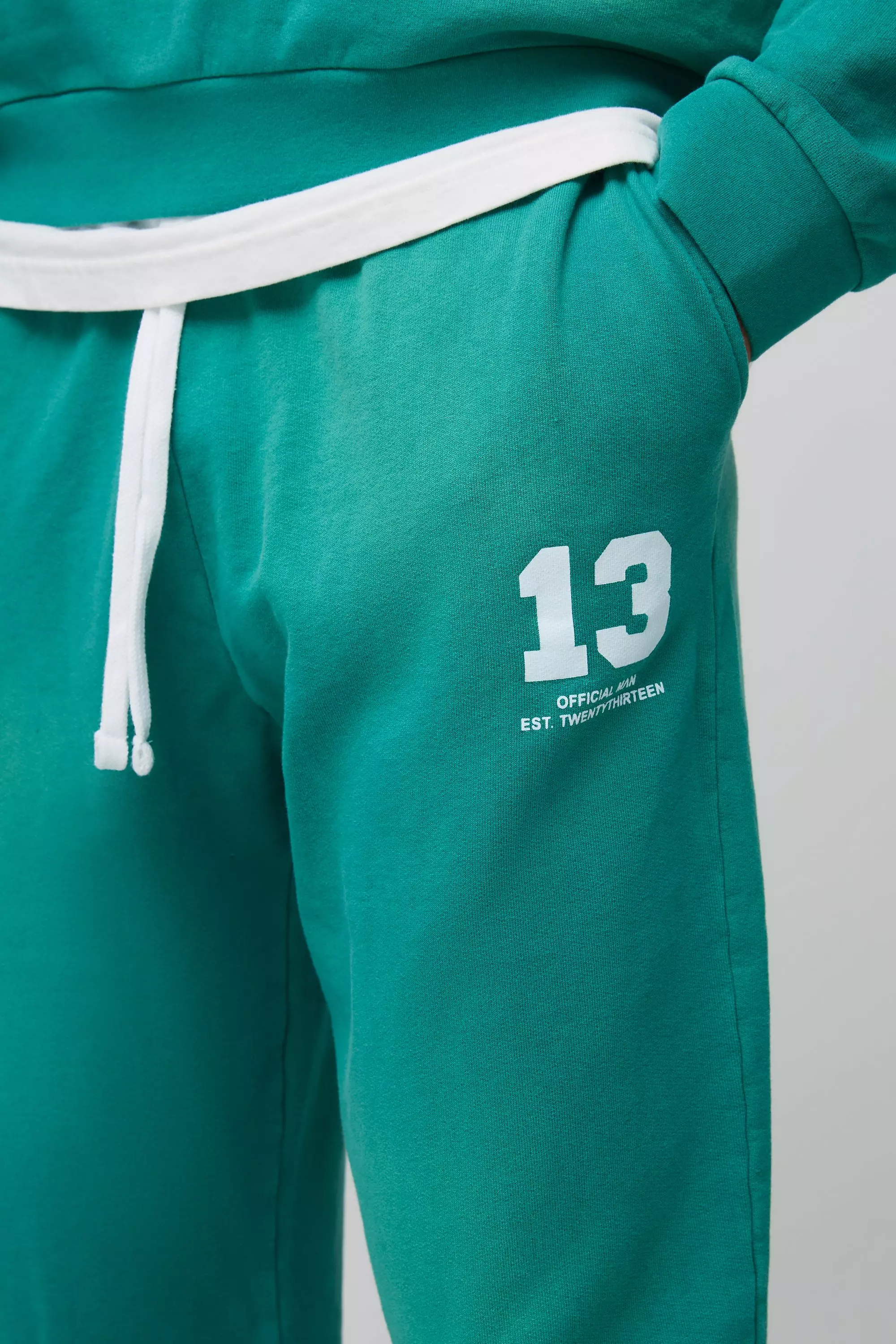 Green Relaxed Fit Spray Wash Ofcl Printed Sweatpants alternative image