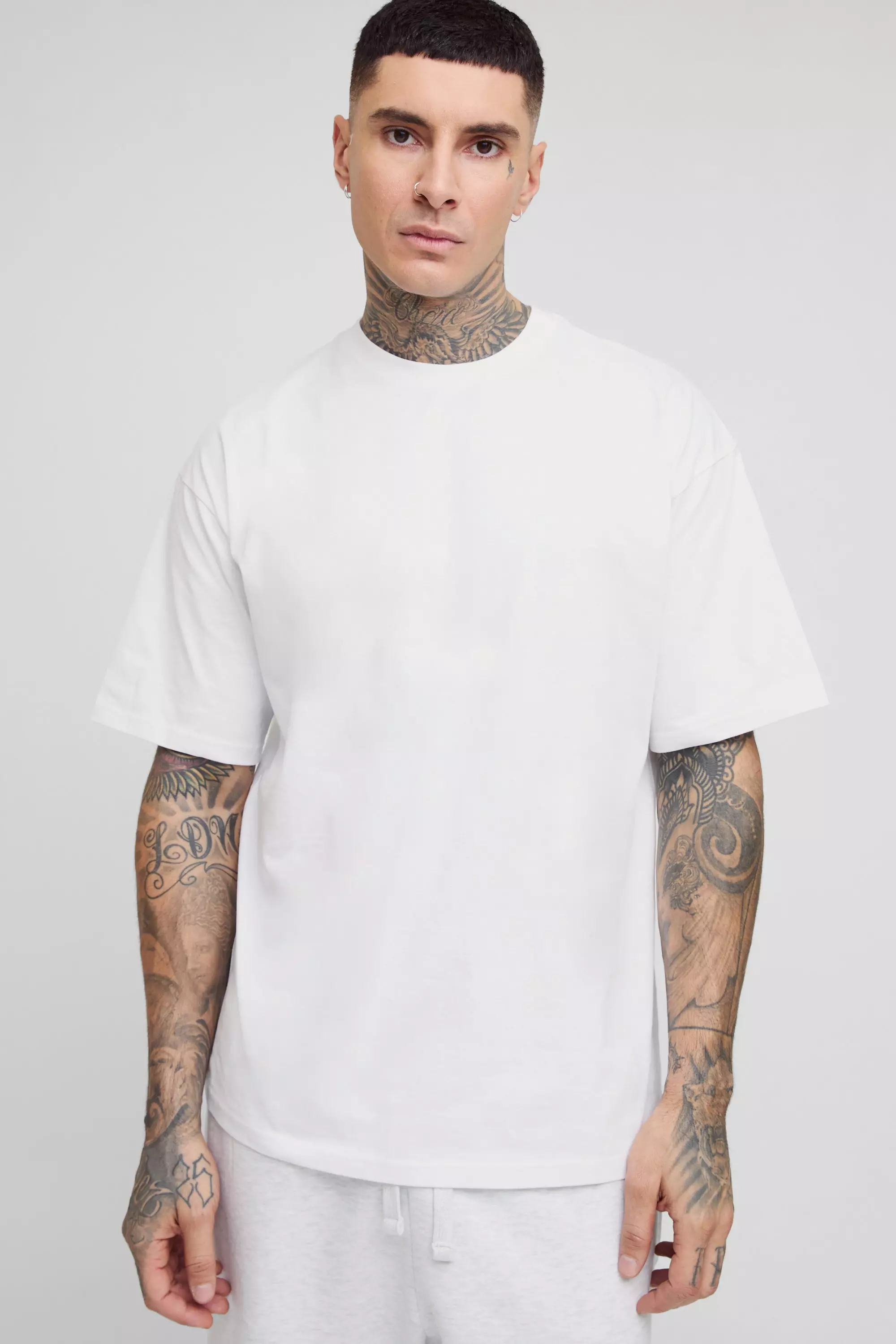 White Tall Oversized Basic T-Shirt alternative image
