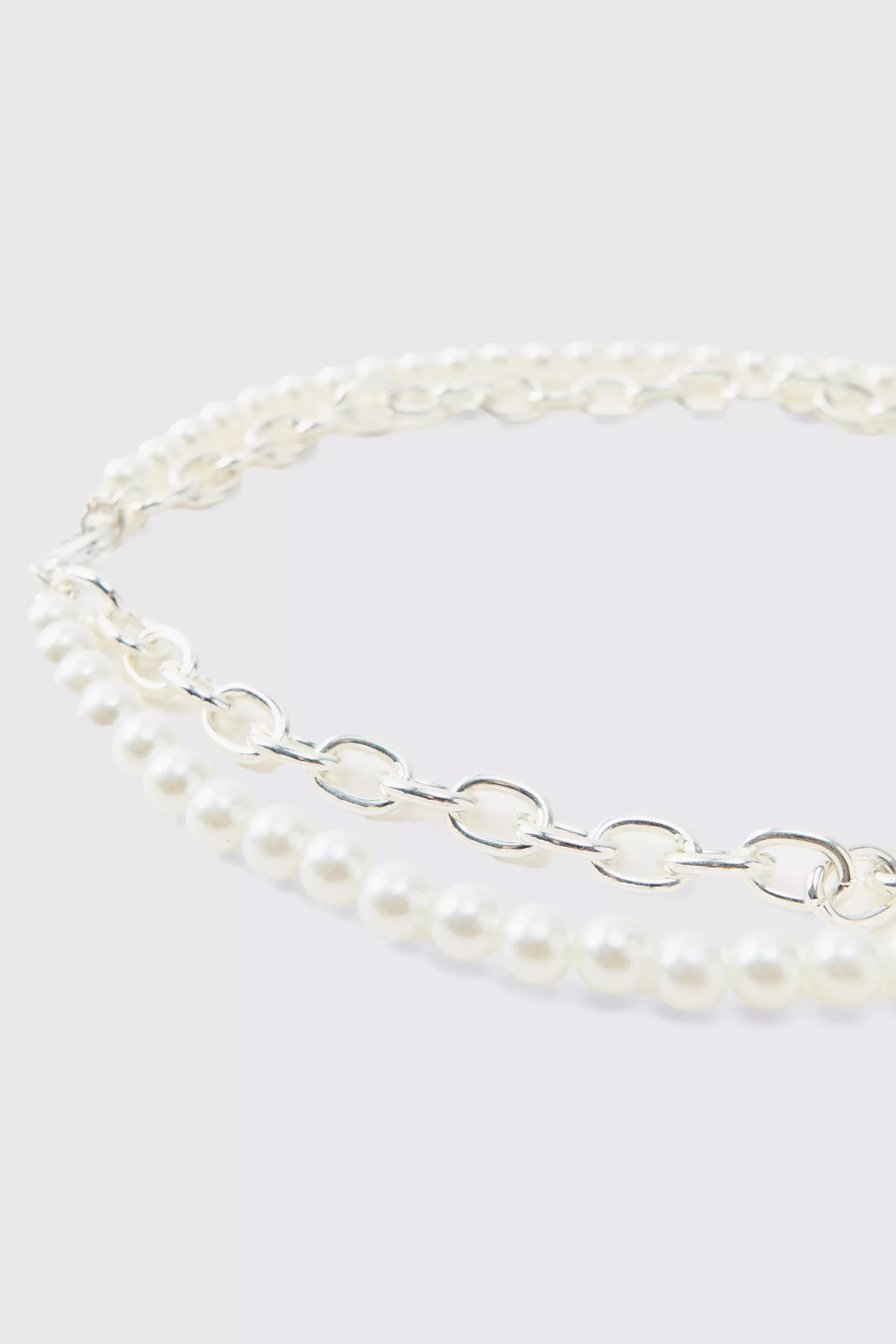 White Layered Pearl and Chain Necklace alternative image