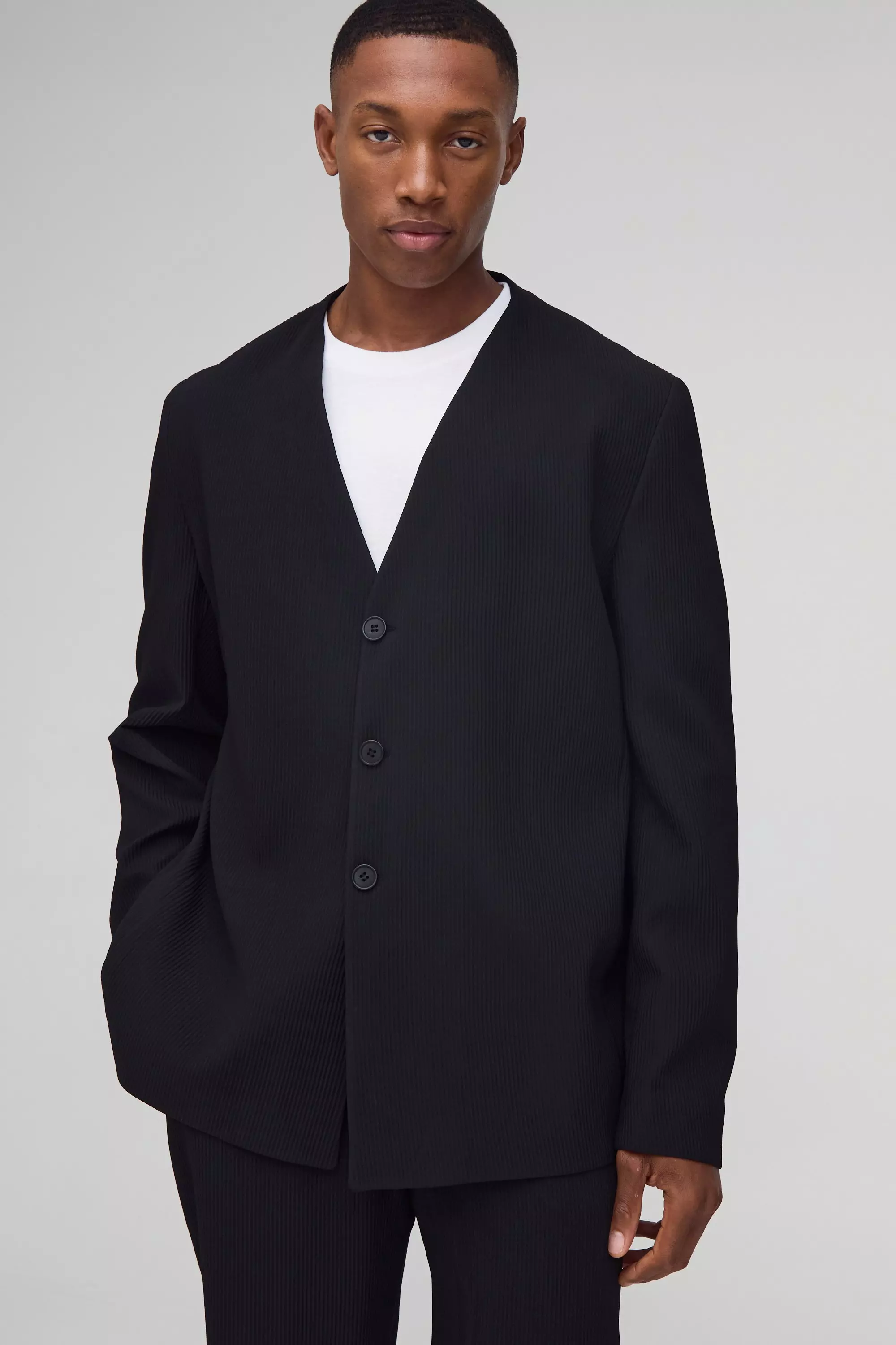 Black Oversized Collarless Pleated Blazer alternative image