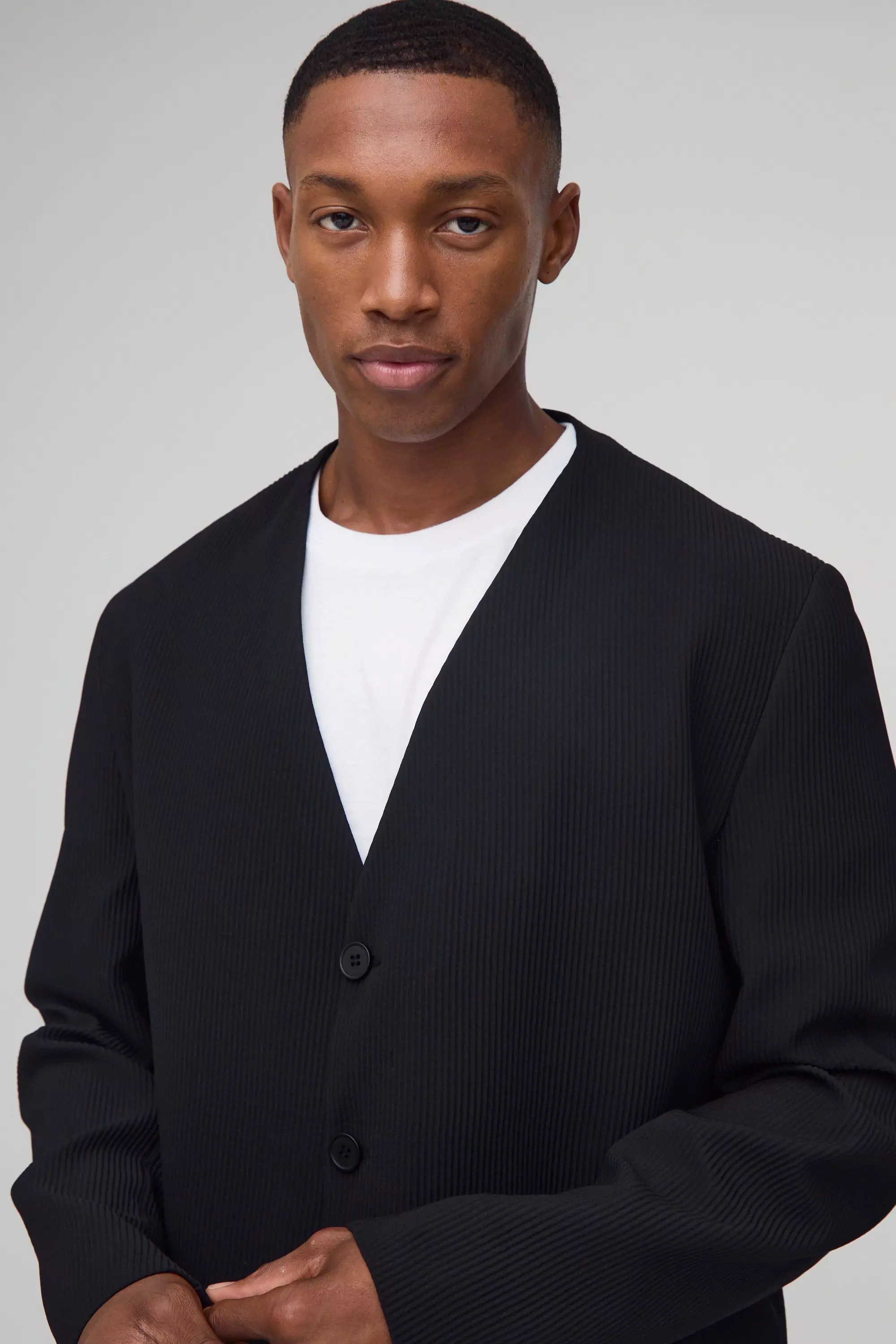 Black Oversized Collarless Pleated Blazer alternative image