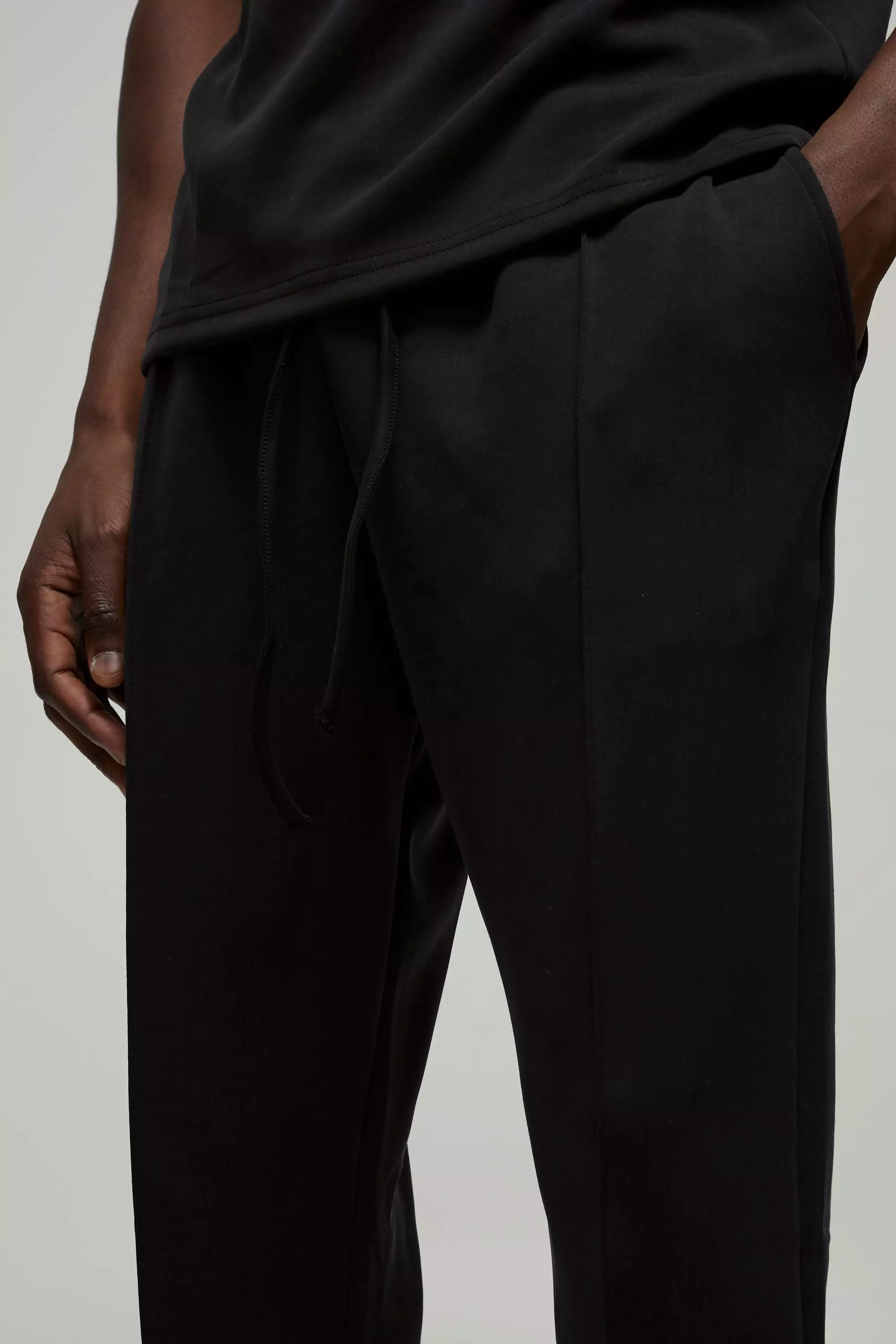 Black Slim Fit Soft Peached Pintuck Joggers alternative image