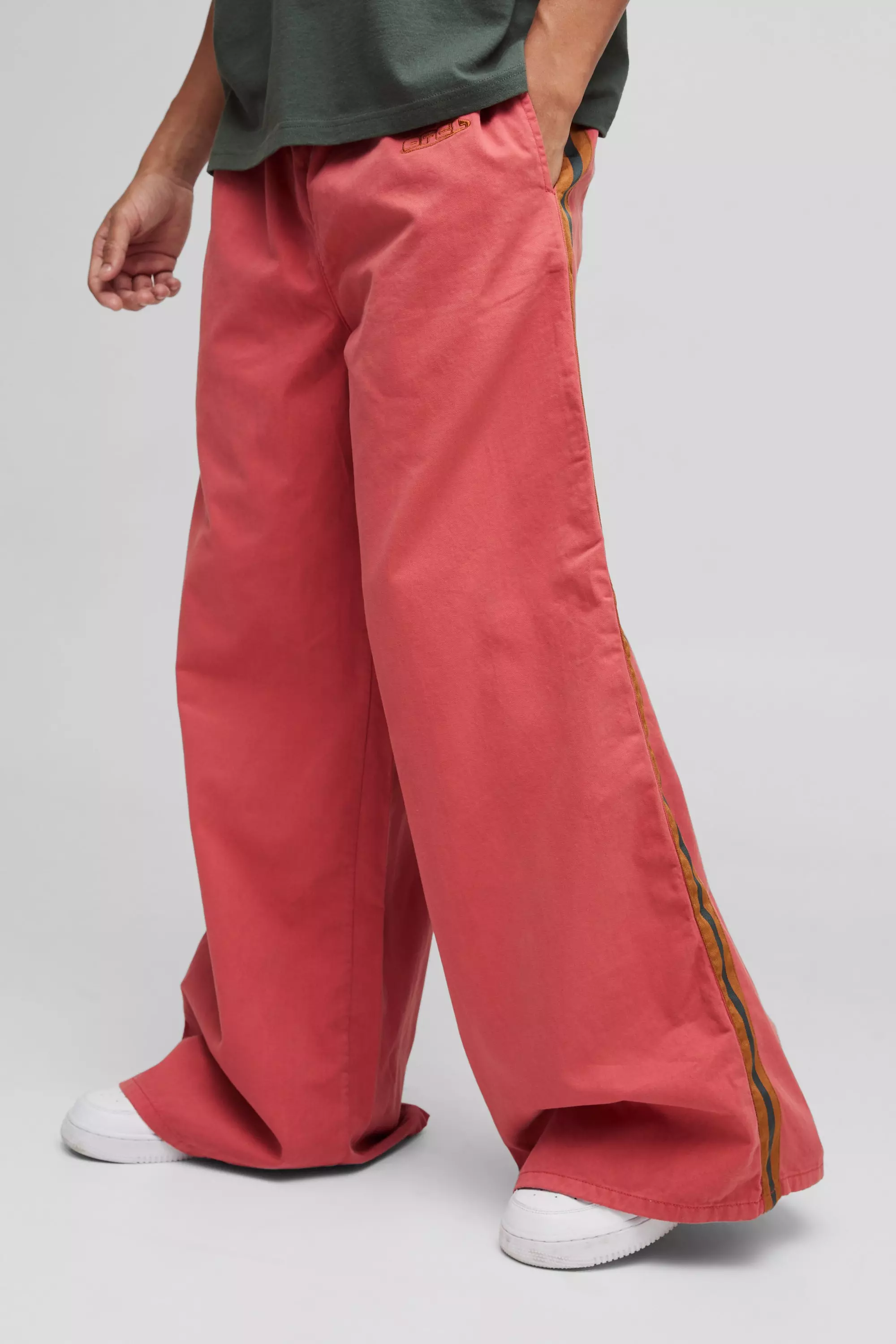 Elasticated Waist Extreme Baggy Peached Twill Embroidery Pants Rust